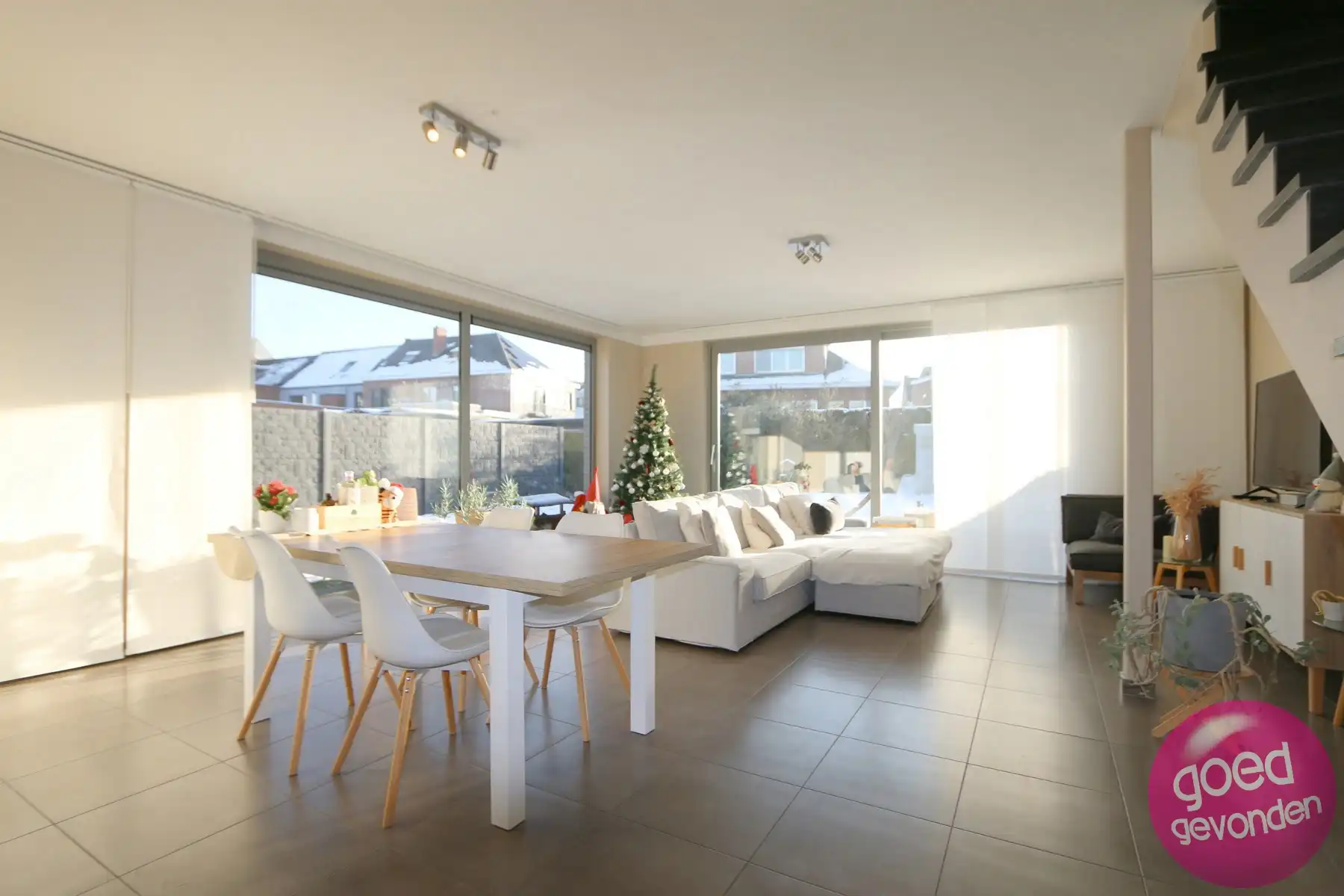 MODERNE WONING - 3 SLK - TUIN - TERRAS - CARPORT foto 4