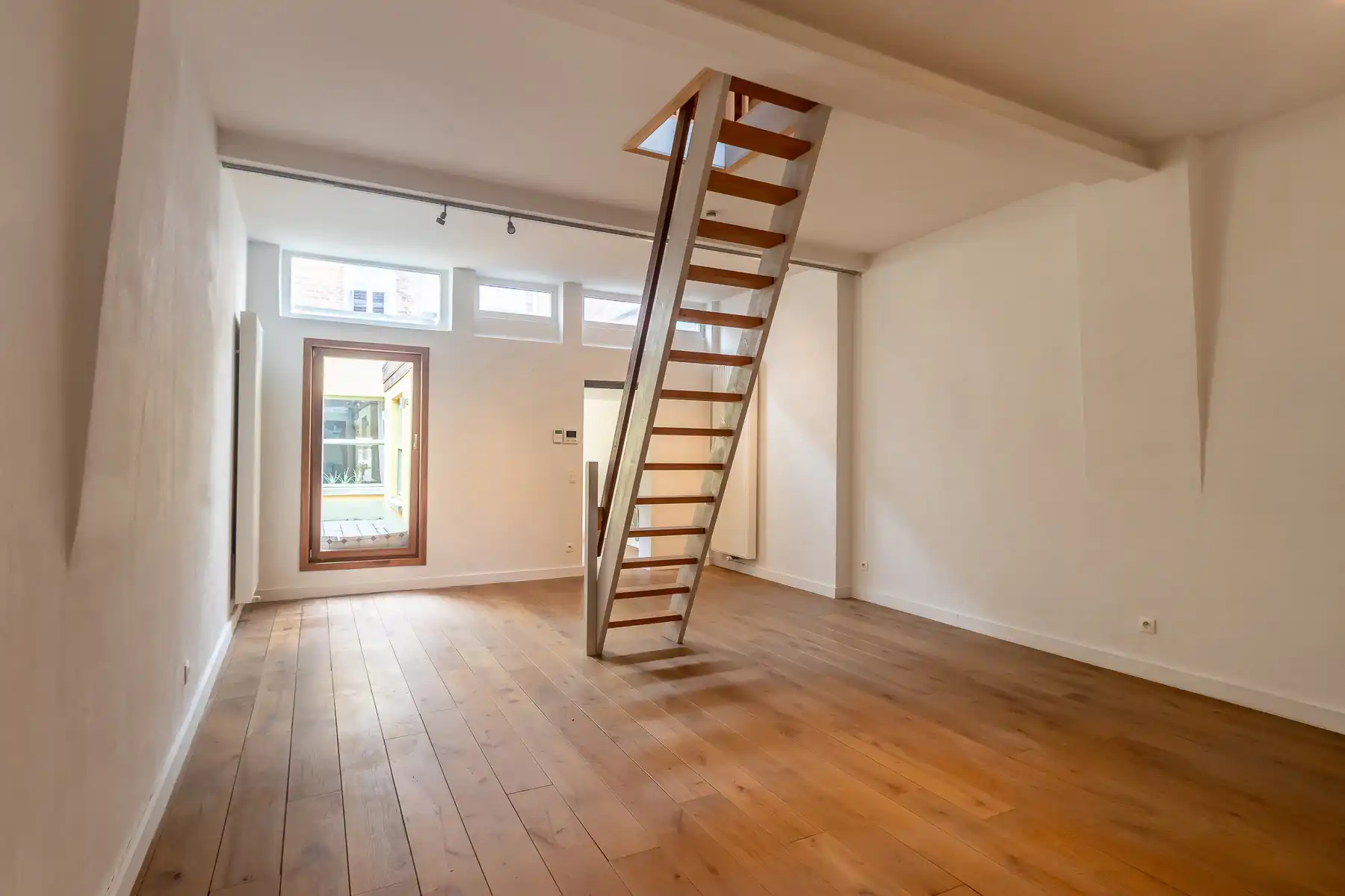 Grote woning met tal van mogelijkheden in bruisend centrum foto 12