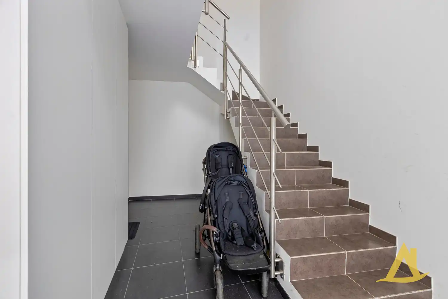 LUXUEUS, ENERGIEZUINIG APPARTEMENT MET 5 SLAAPKAMERS TE SCHAFFEN! foto 2