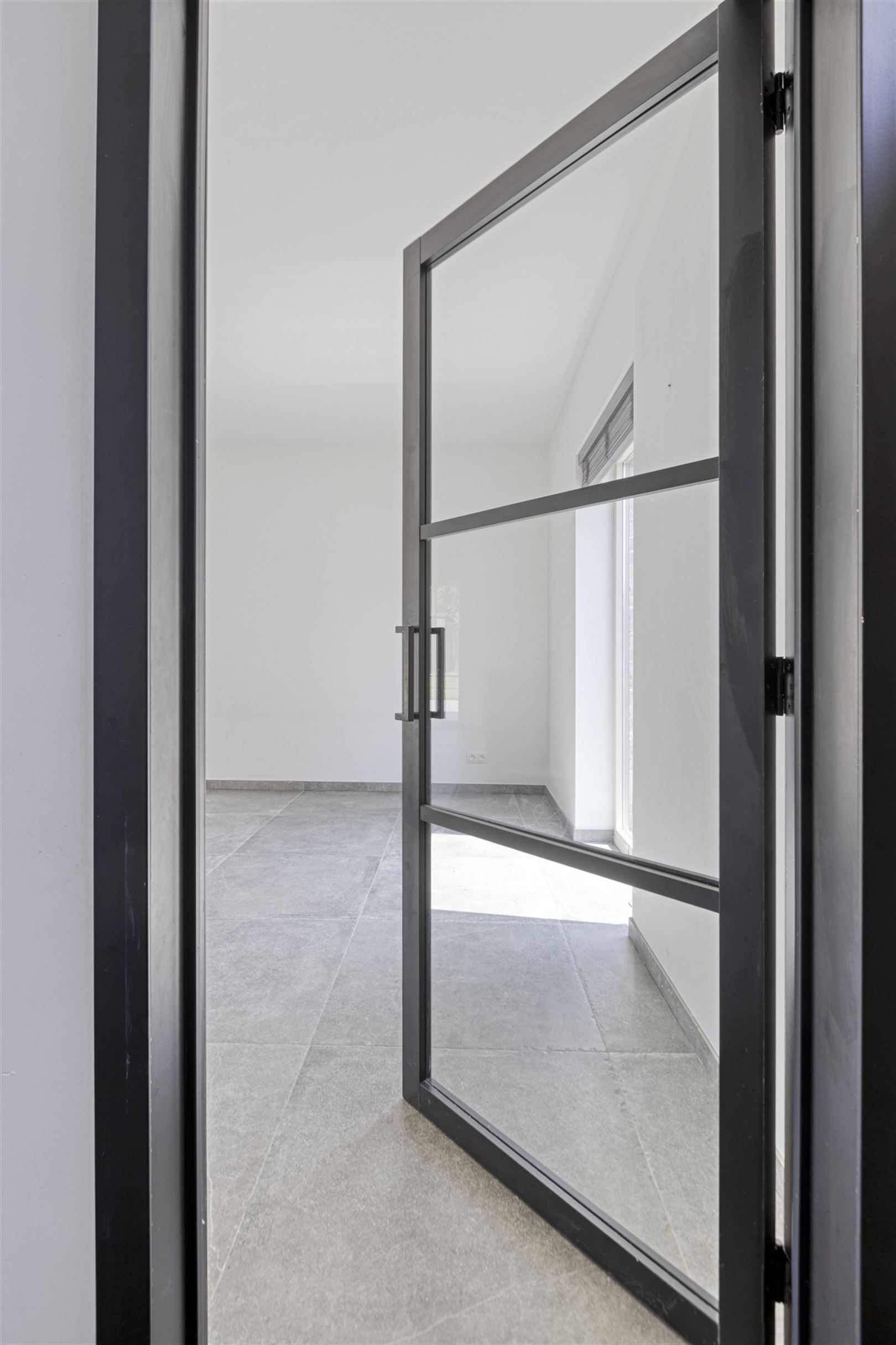 TE KOOP: Halfopen nieuwbouwwoning te Leopoldsburg! foto 4