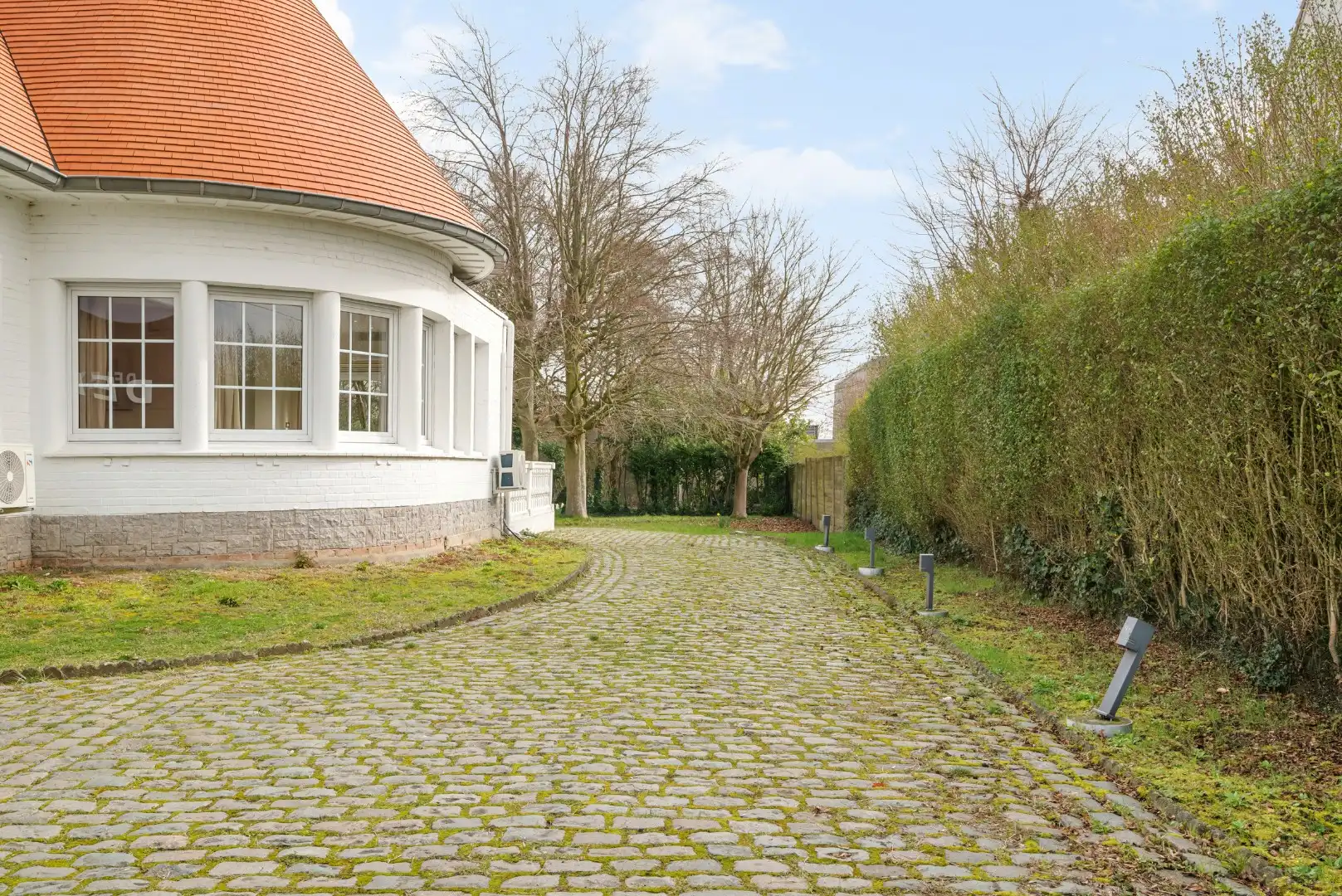 Stijlvolle villa met 5 slaapkamers op mooi perceel van 1325m² foto 25