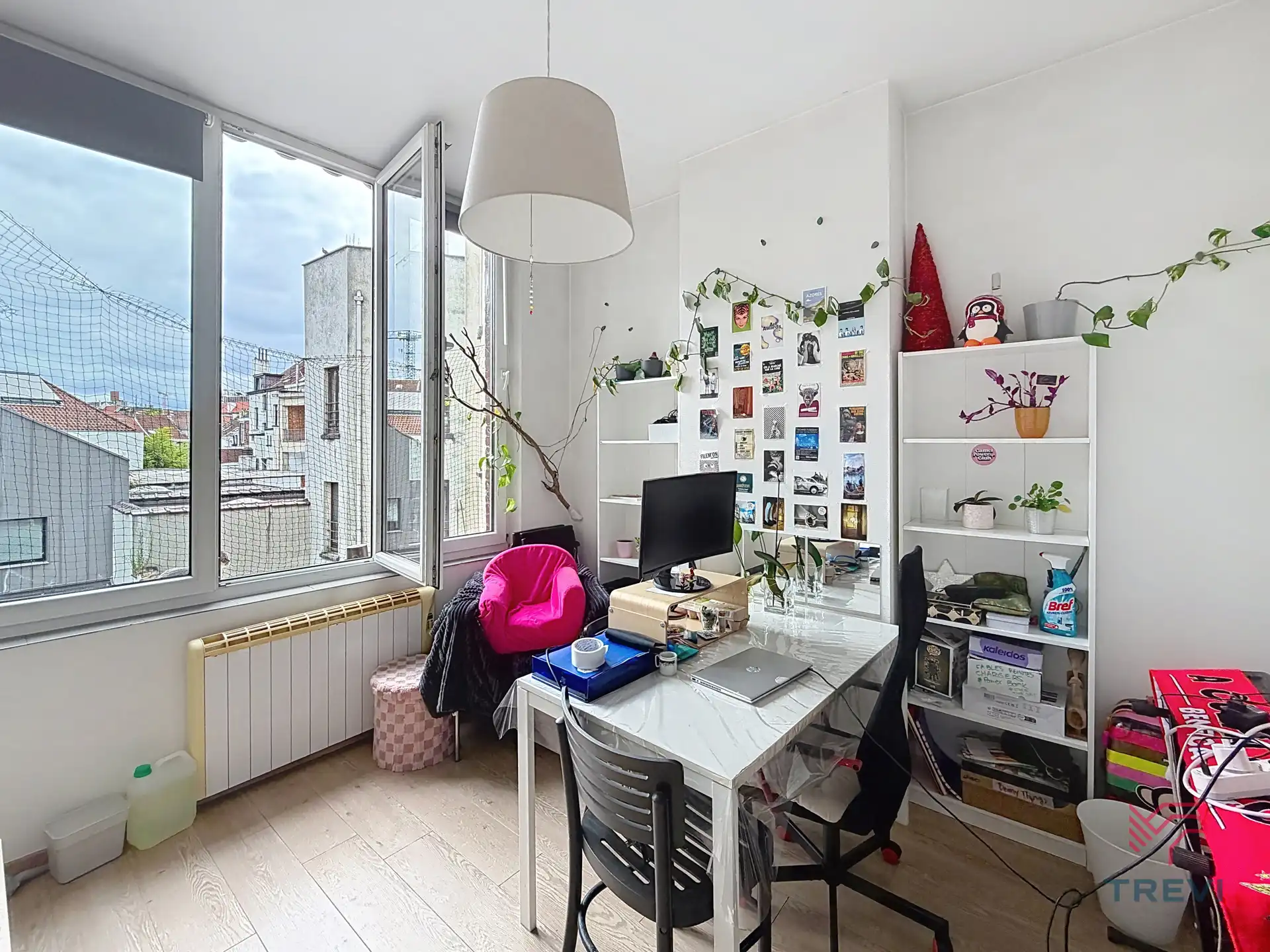 Gemeubileerd 1-slaapkamerappartement! foto {{pictureIndex}}