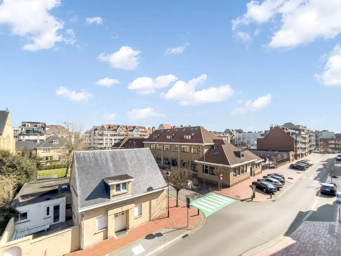 Ruim appartement (ca. 180m²) met een gevelbreedte van meer dan 13 meter, rustig gelegen, in het centrum tegenover de H. Hartkerk. foto 10