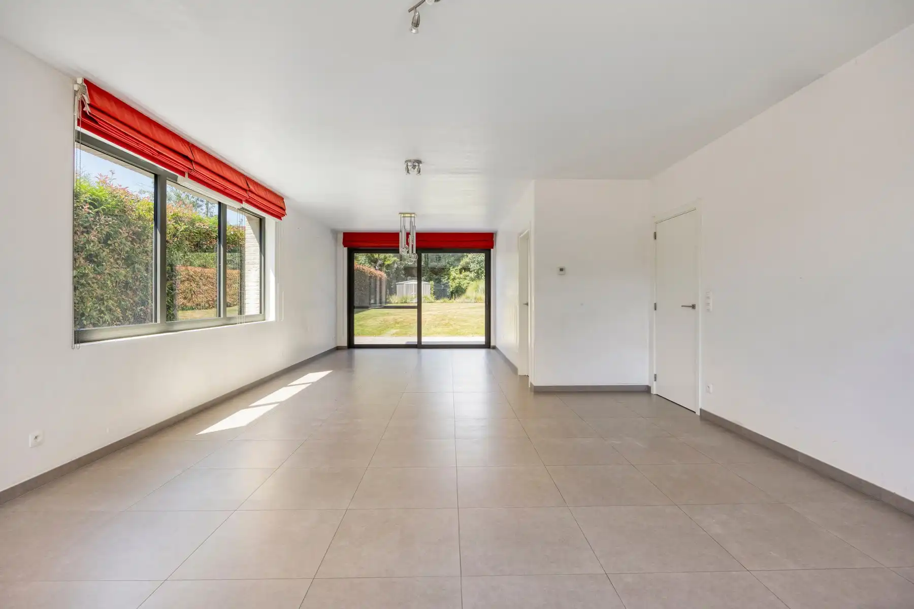 Ruime energiezuinige en instapklare villa in Wemmel foto 5