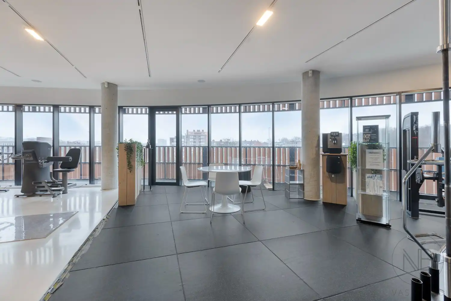 Instapklaar bedrijfsruimte van ca. 420 m² in het Botta-gebouw foto 15