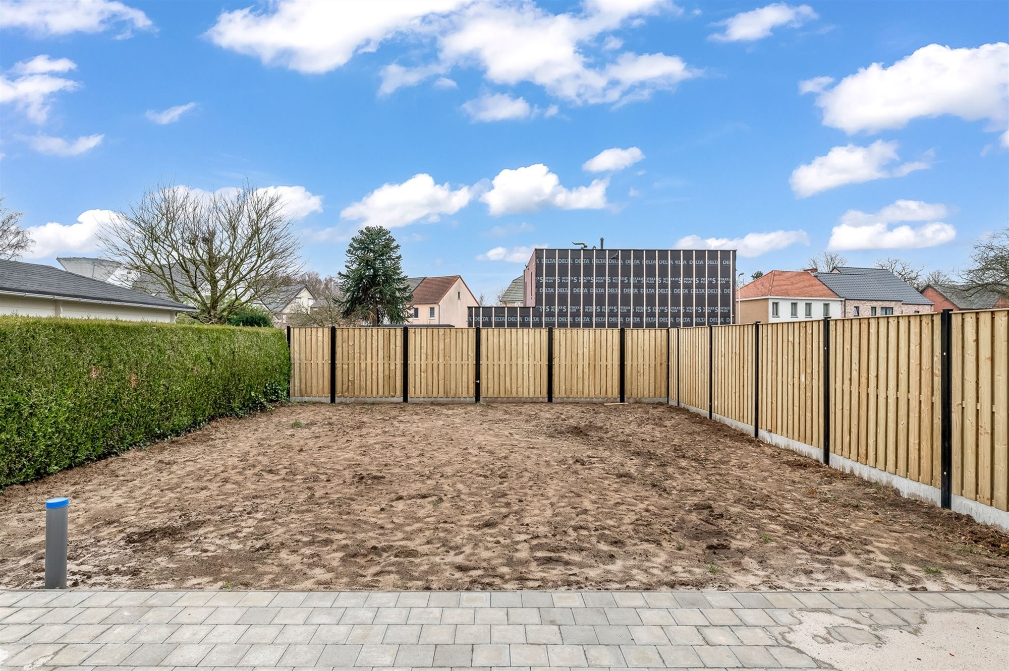 PRACHTIG AFGEWERKTE NIEUWBOUWWONING (195m²)  MET 3 SLAAPKAMERS + ZOLDER EN AFGEWERKTE TUIN TE BERINGEN foto 19