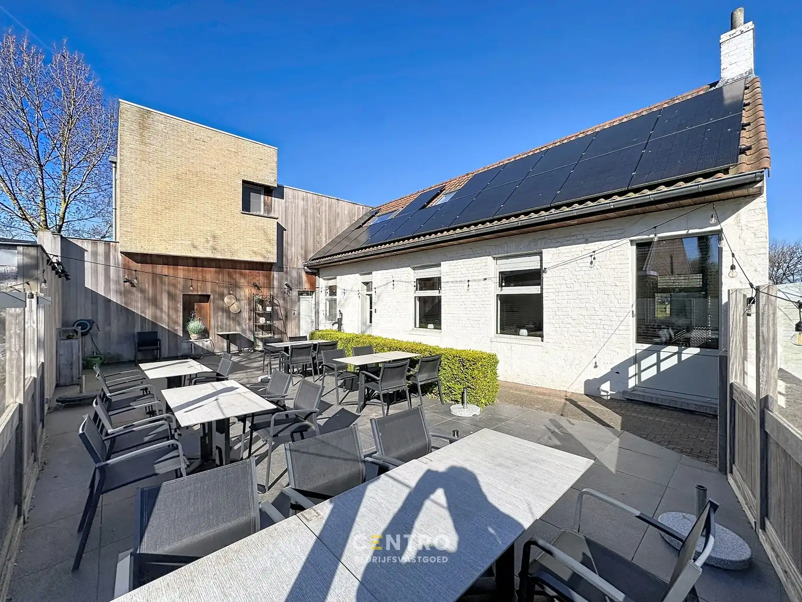 Fantastische woonst met handelsruimte op CHARMANTE ligging te Oostende! foto 47