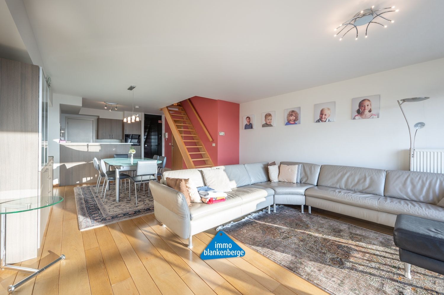 Modern duplexappartement met adembenemende zichten nabij de Zeedijk foto 6