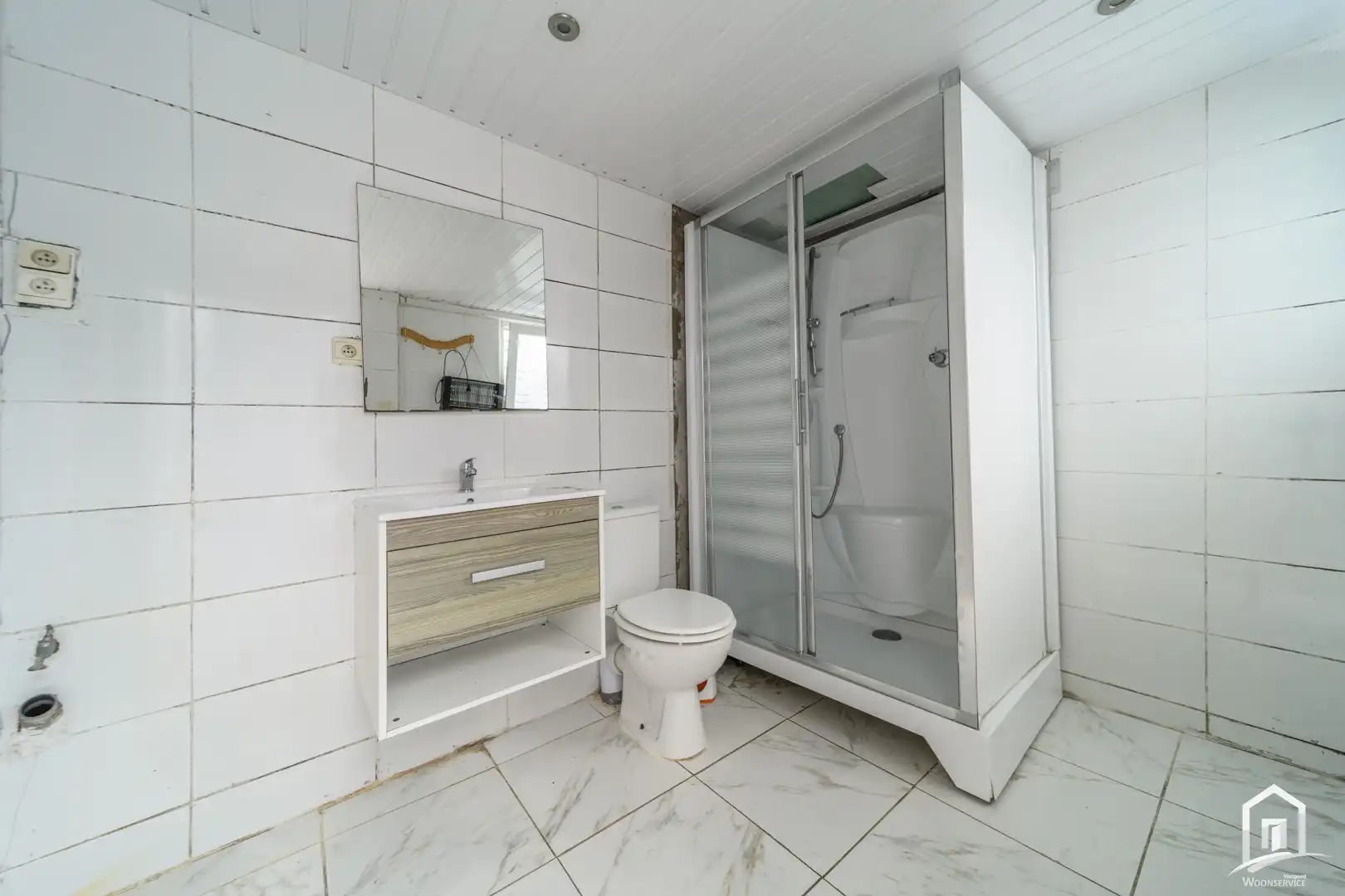 Ruime gezinswoning met 5 slaapkamers te Nieuwerkerken foto 7