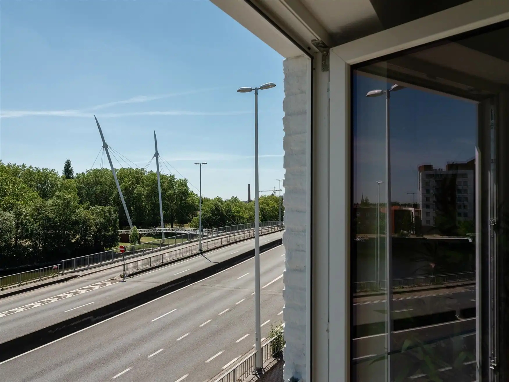 Gerenoveerd éénslaapkamerappartement aan de Vlaamsekaai foto 2