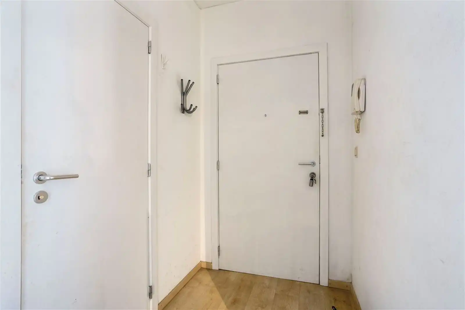 goed gelegen 2 kamer appartement foto 3