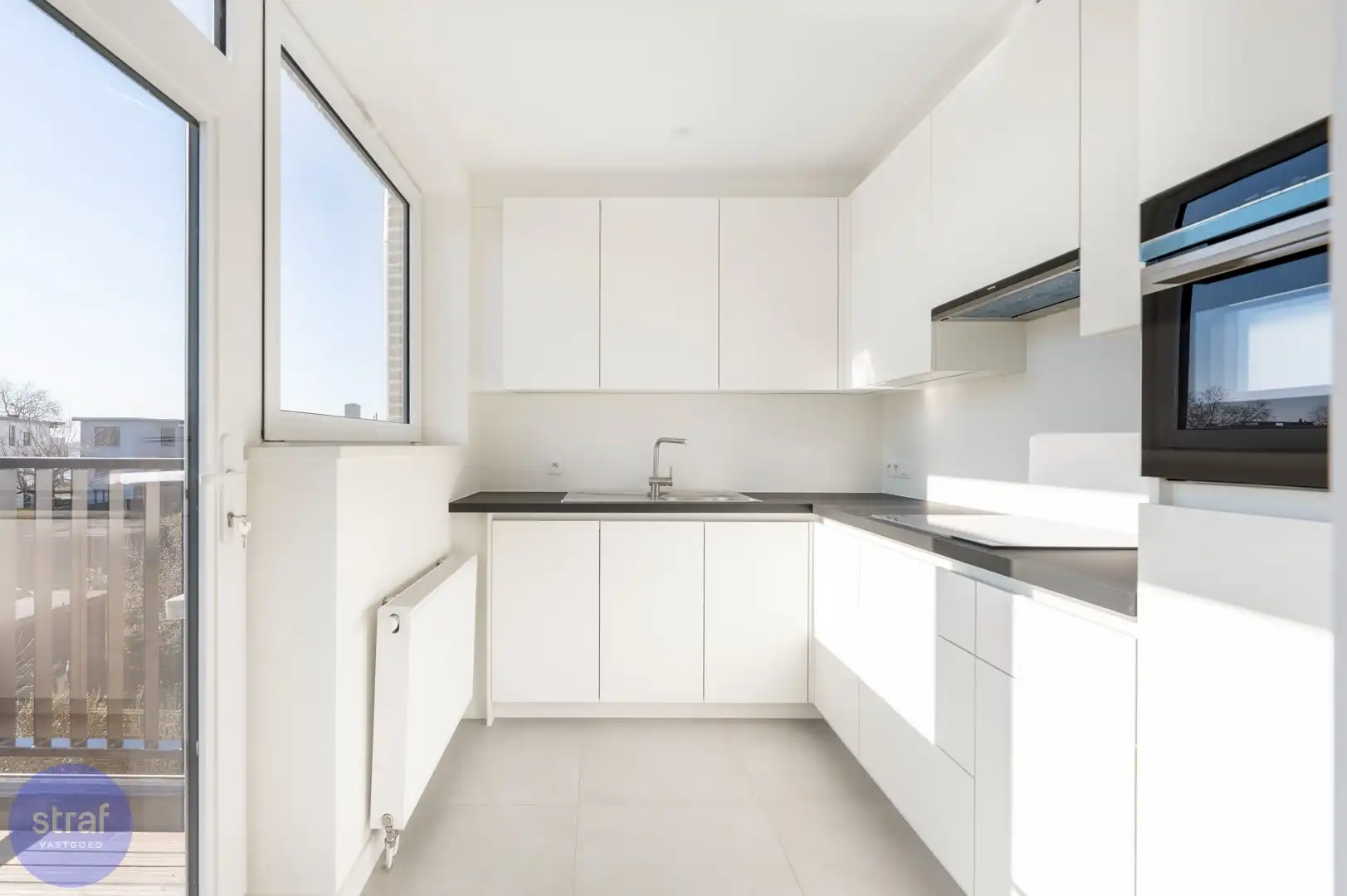 TE HUUR / Recent gerenoveerd 2 slpk appartement vlak bij het Galgenweel foto 4