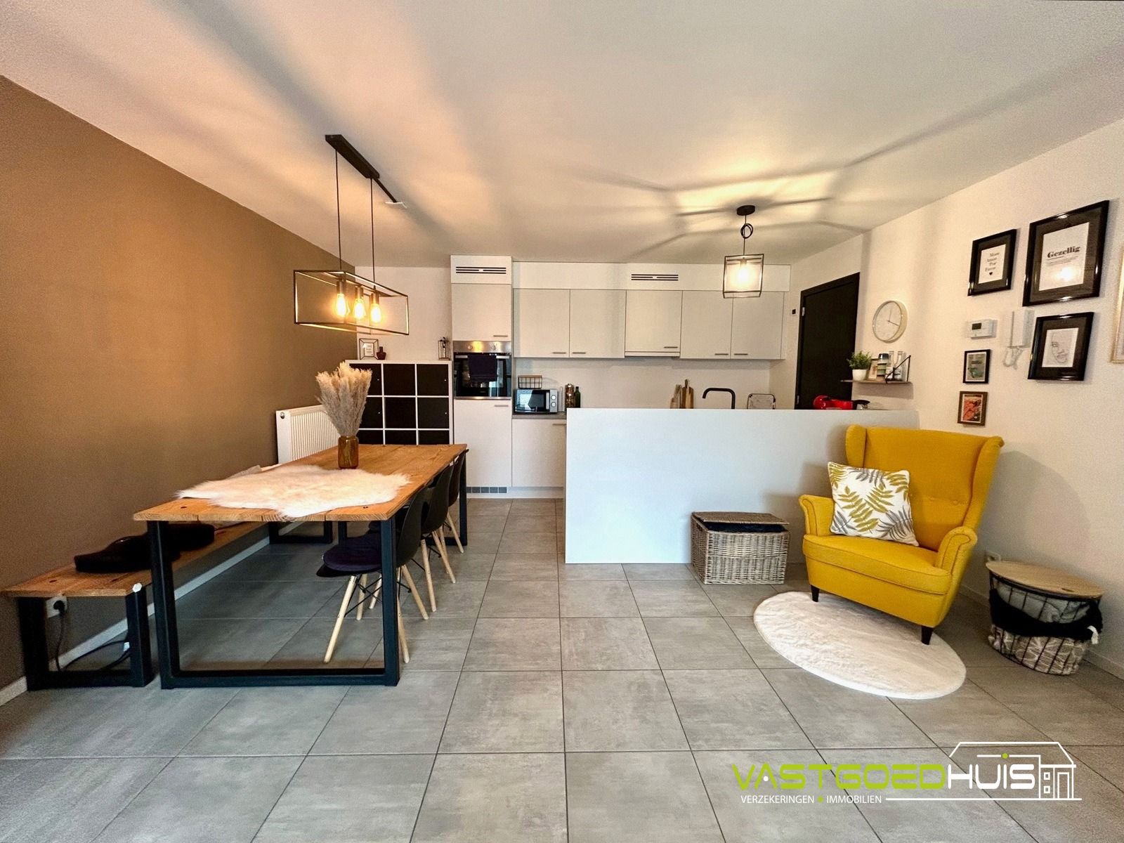 Modern appartement met 2 slaapkamers en terras foto 15