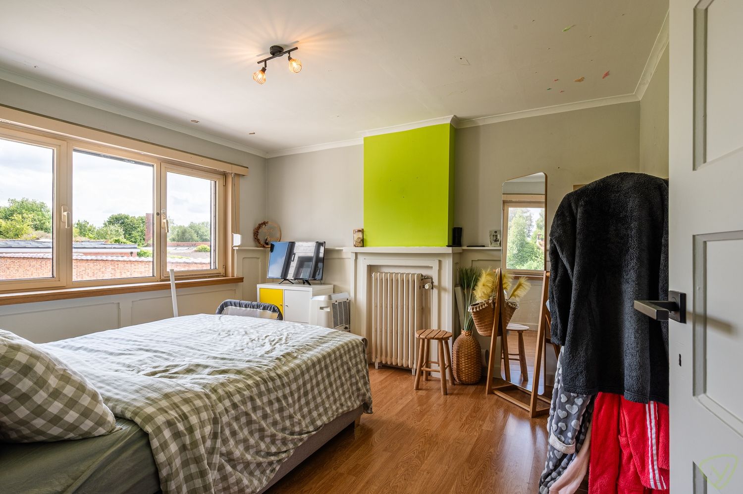 Instapklare woning met tuin en vlakbij het centrum van Eeklo foto 12