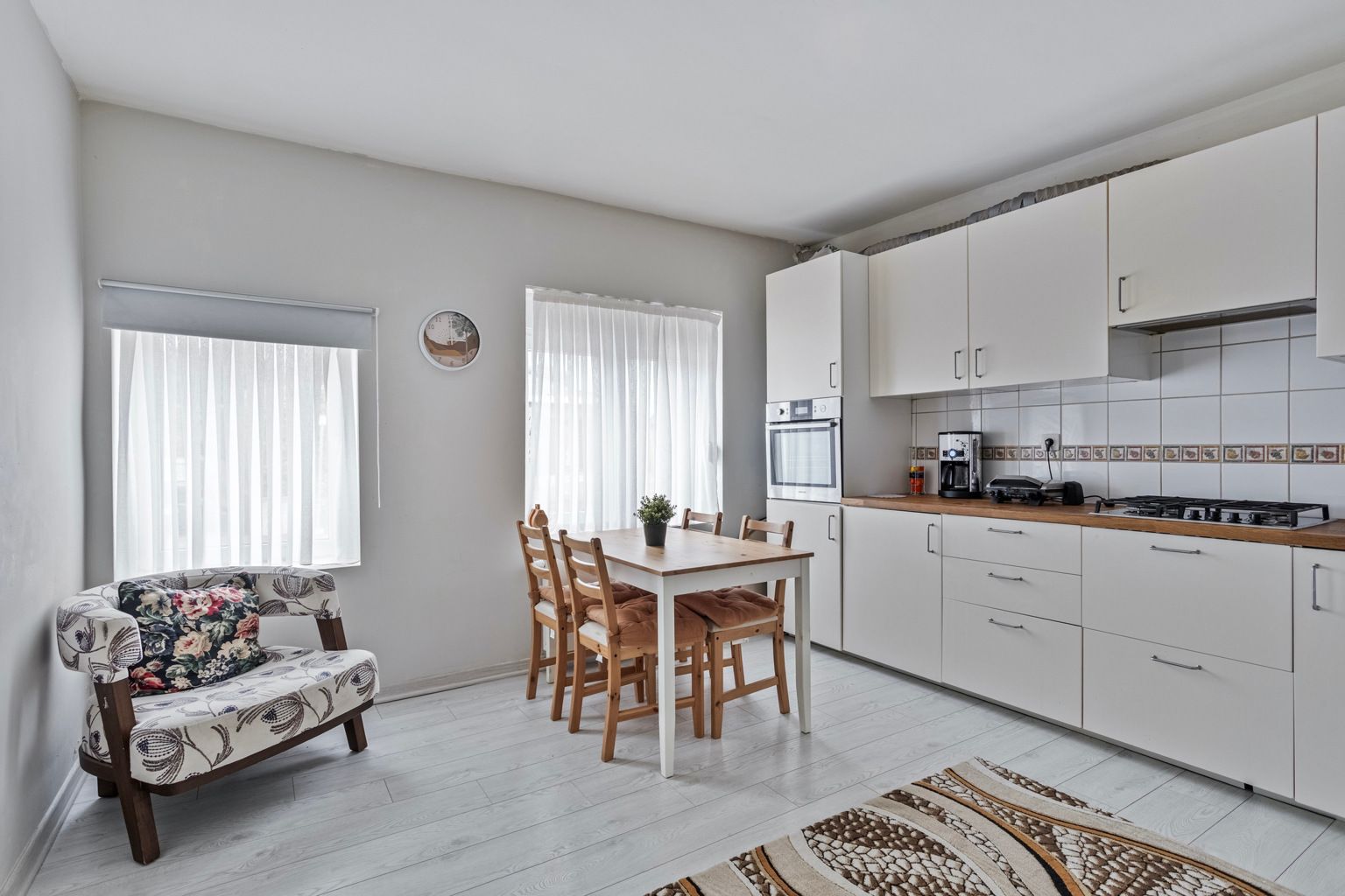 WONING MET TUIN IN HAASRODE foto 12