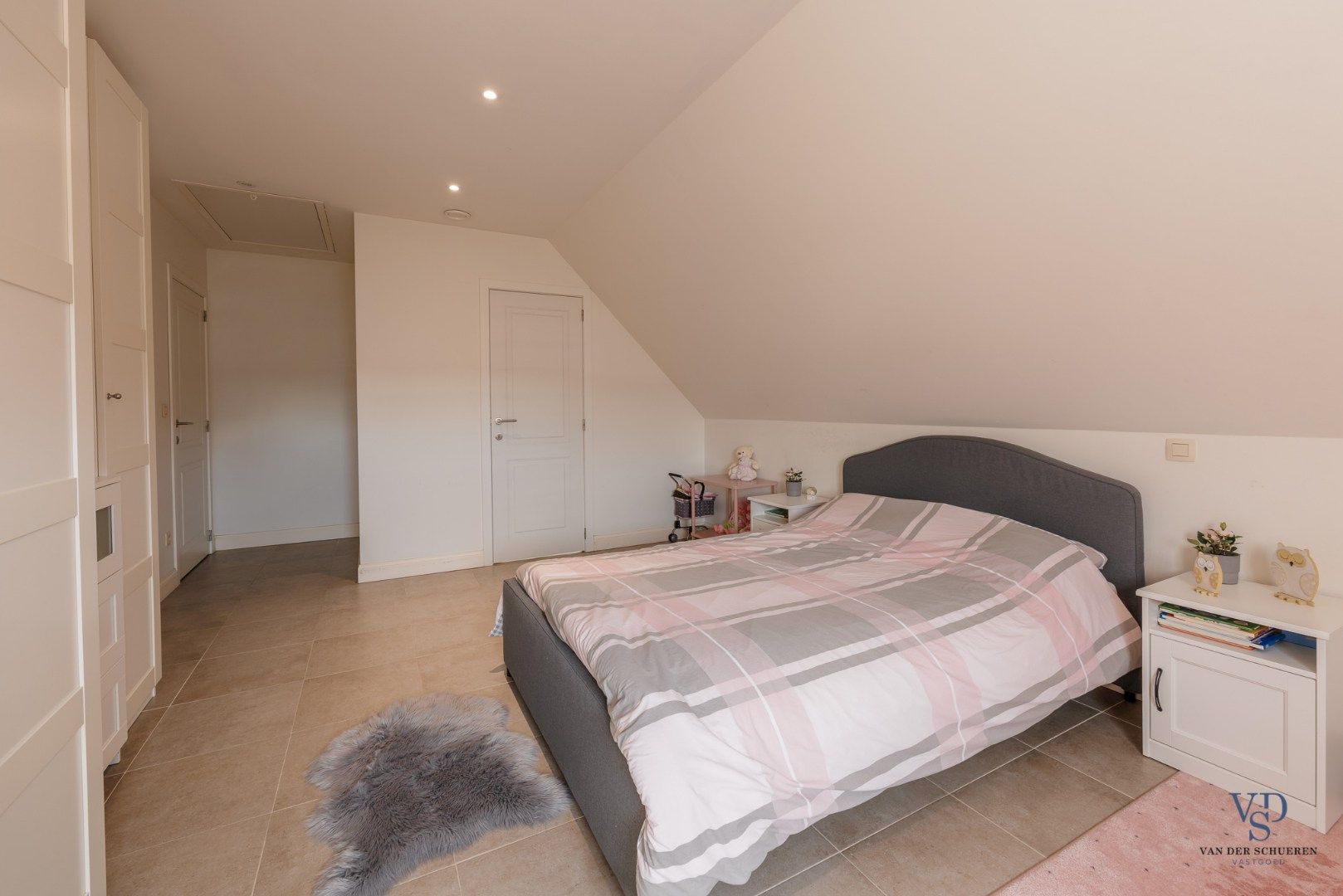 Hedendaagse villa in landelijke stijl foto 28