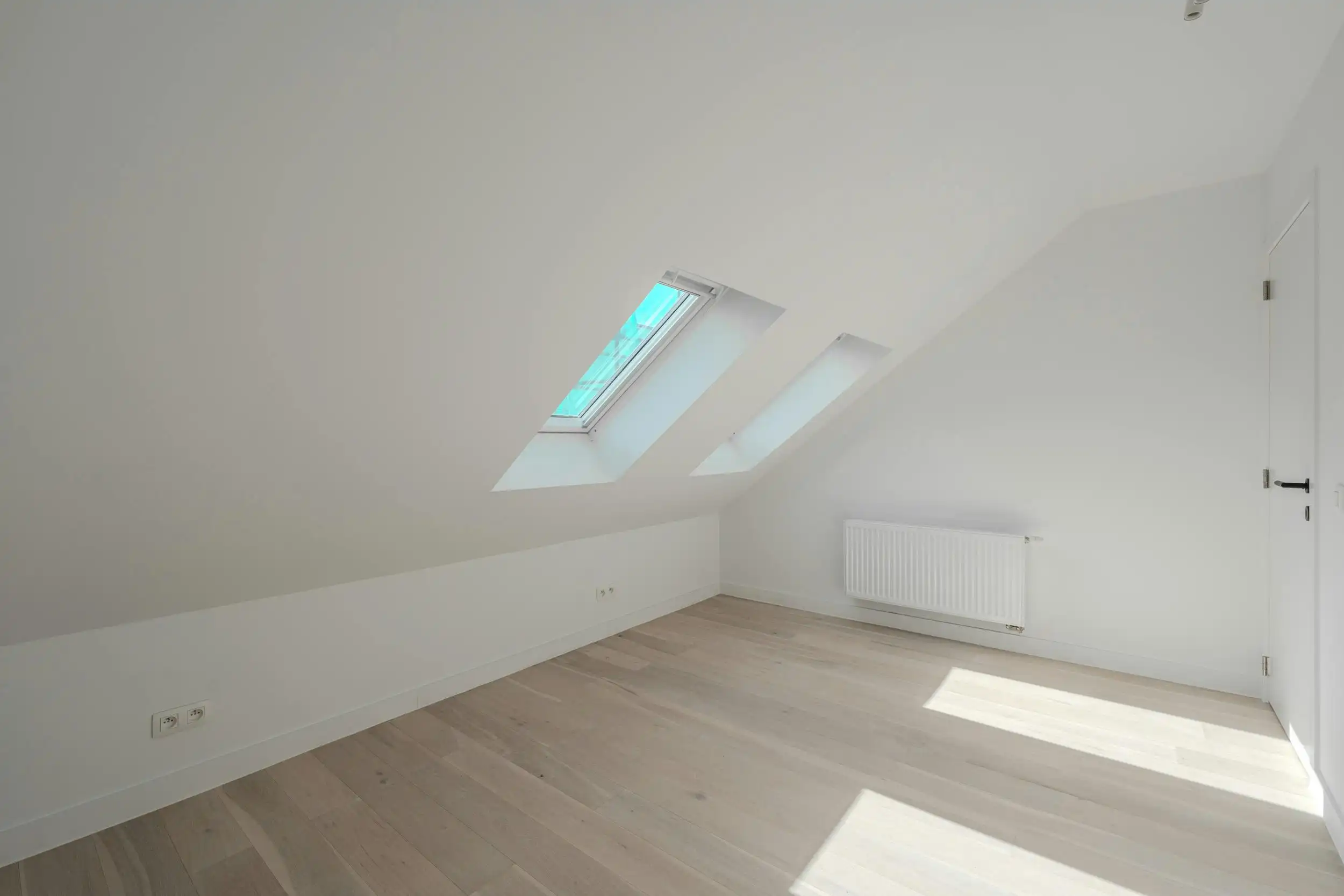 Prachtig gerenoveerd duplexappartement te Oostende foto 11