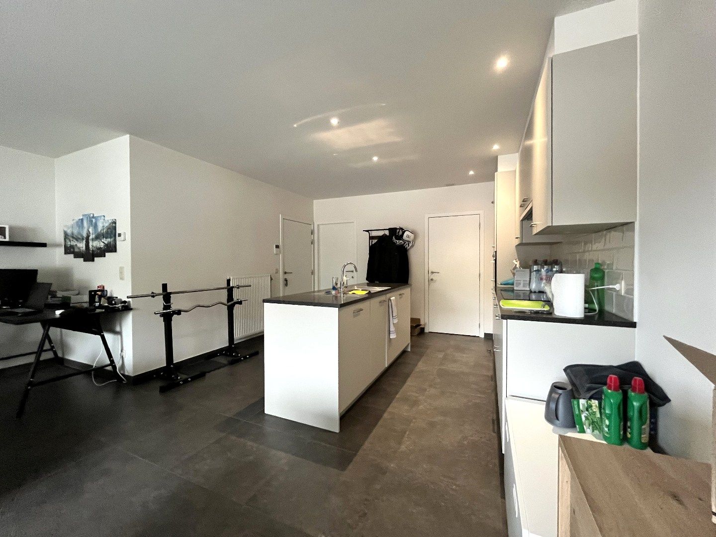 Hedendaags 2 slpk appartement met carport te Maria Ter Heide foto 5