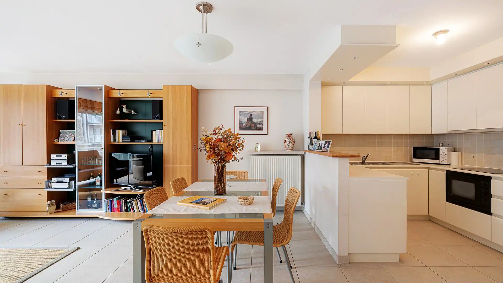 Groot twee slaapkamer appartement vlakbij het strand van Knokke foto 7
