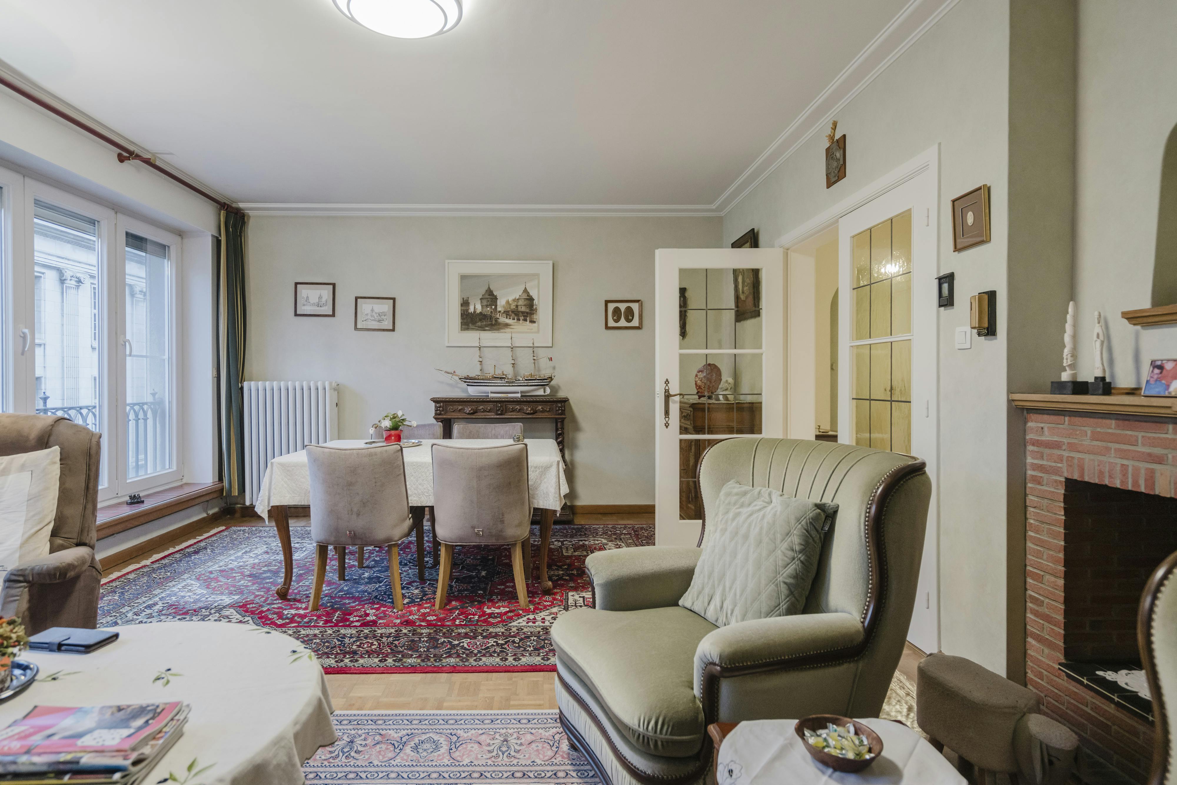 Ruim 3-slaapkamerappartement in centrum Kortrijk foto 7