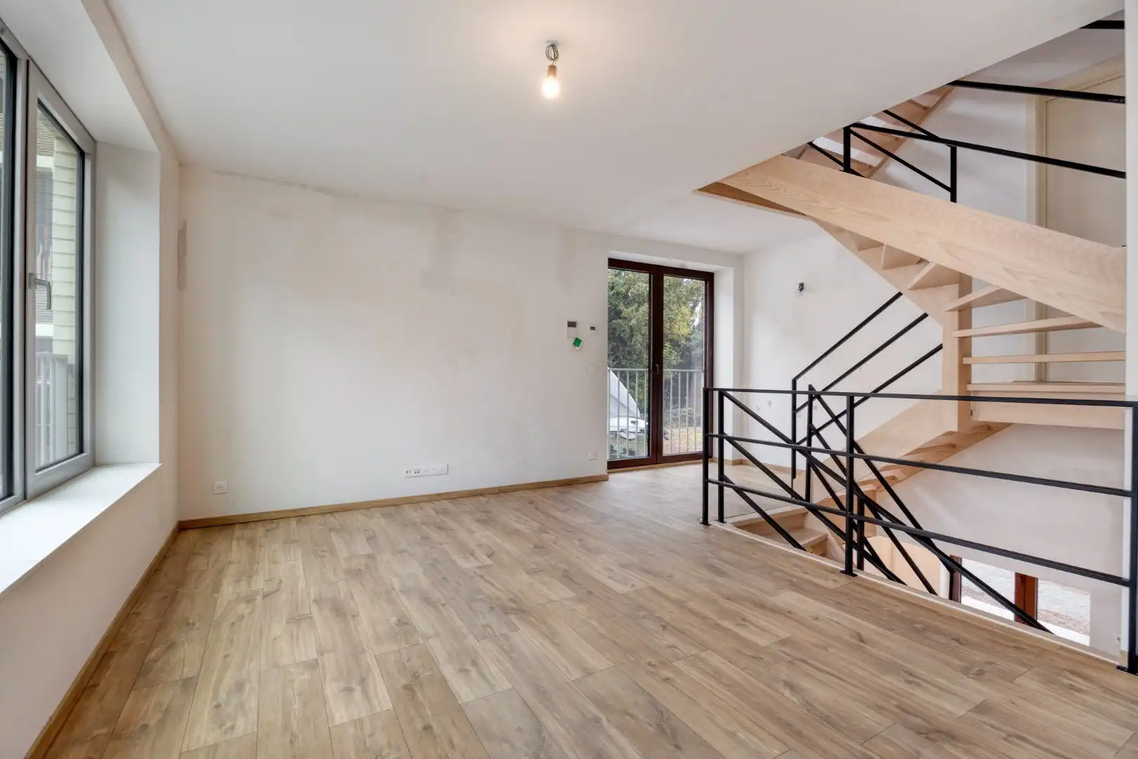 Nieuwbouwwoning met 3 slaapkamers, 3 badkamers, tuin, terras en autostaanplaats in Tienen – EPC 27 kWh/m² - bewoonbare opp. 172 m² foto 16