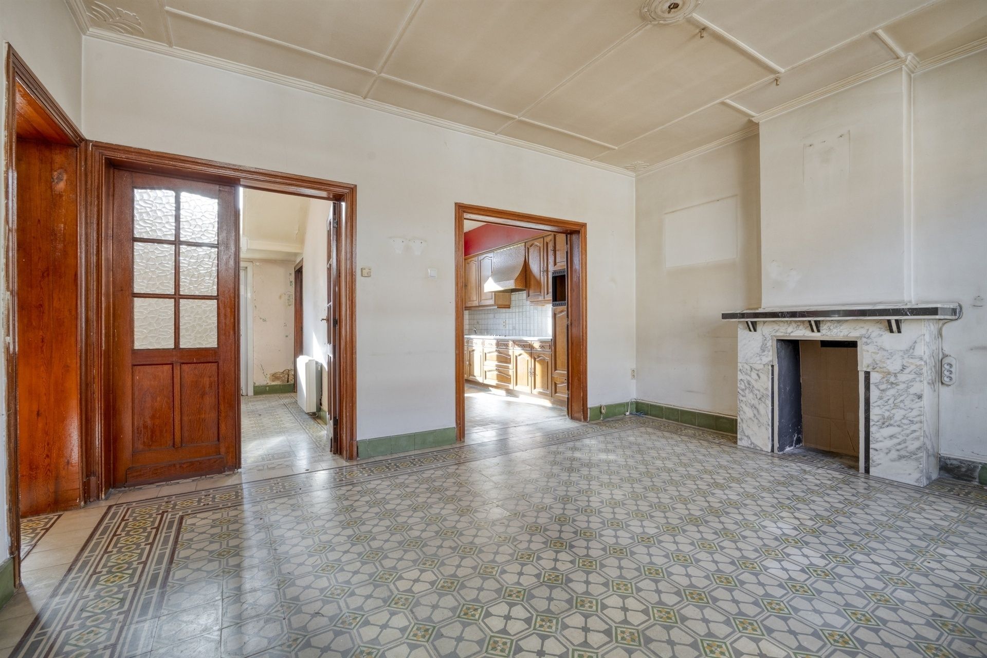 Te renoveren woning in centrum Mollem foto 6