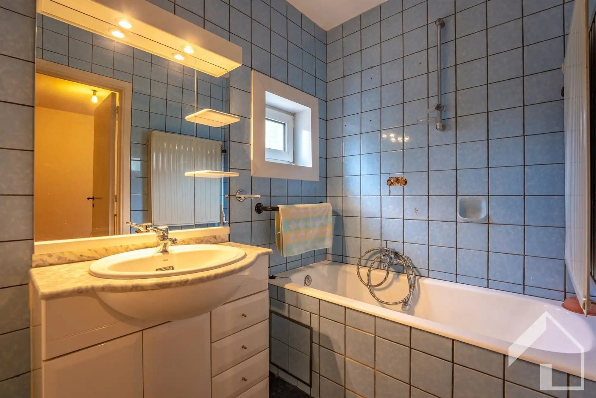 Te renoveren gezinswoning met veel potentieel op toplocatie in Brasschaat!  foto 13