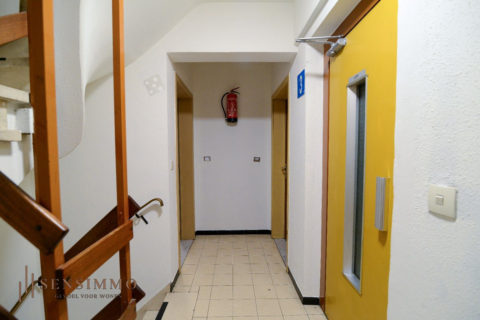 Centraal gelegen 2-slaapkamerappartement met balkon en rendement in hartje Genk foto 12