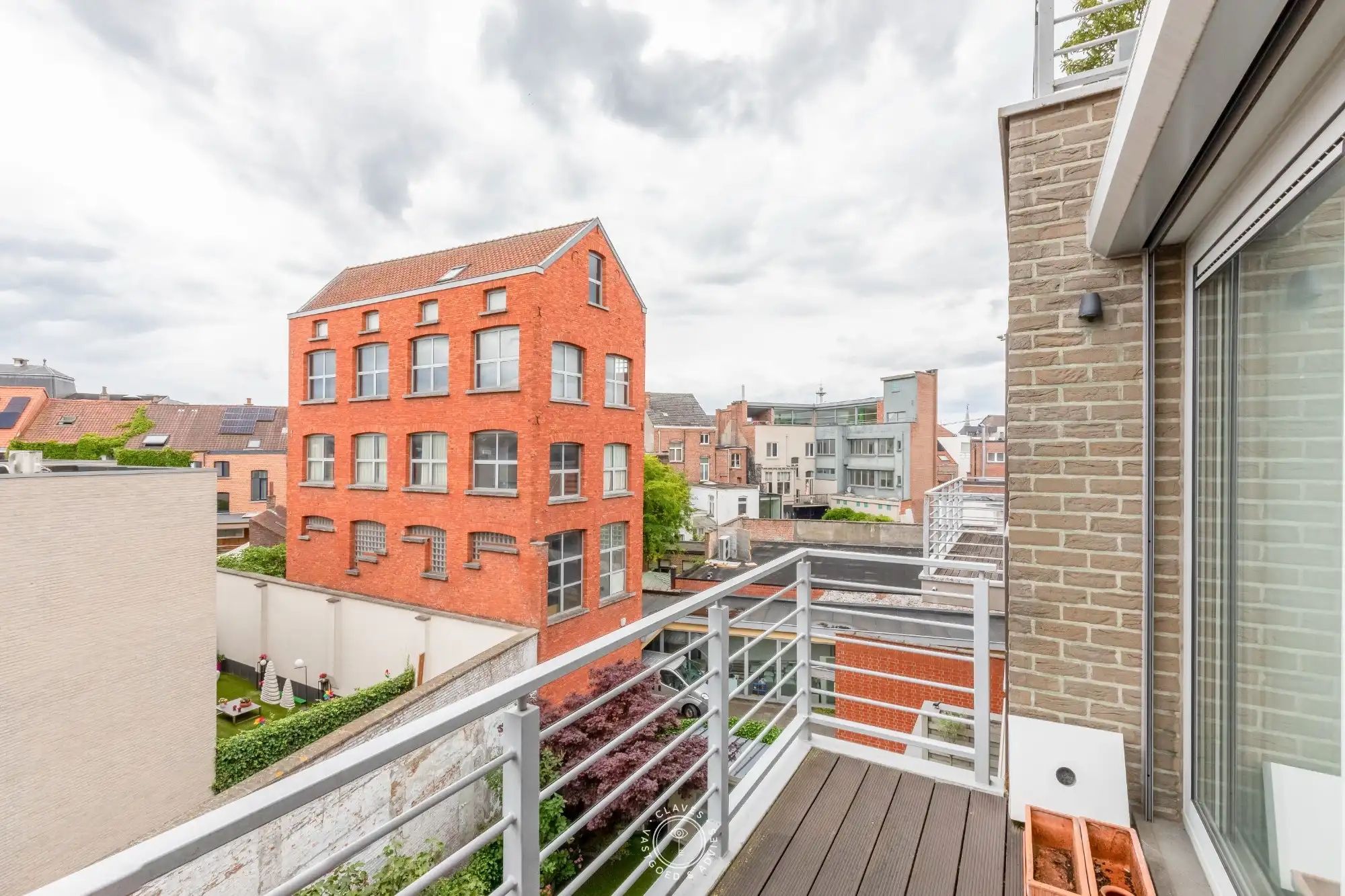Zeer verzorgd interessant 3 slaapkamer appartement met autostaanplaats foto 20