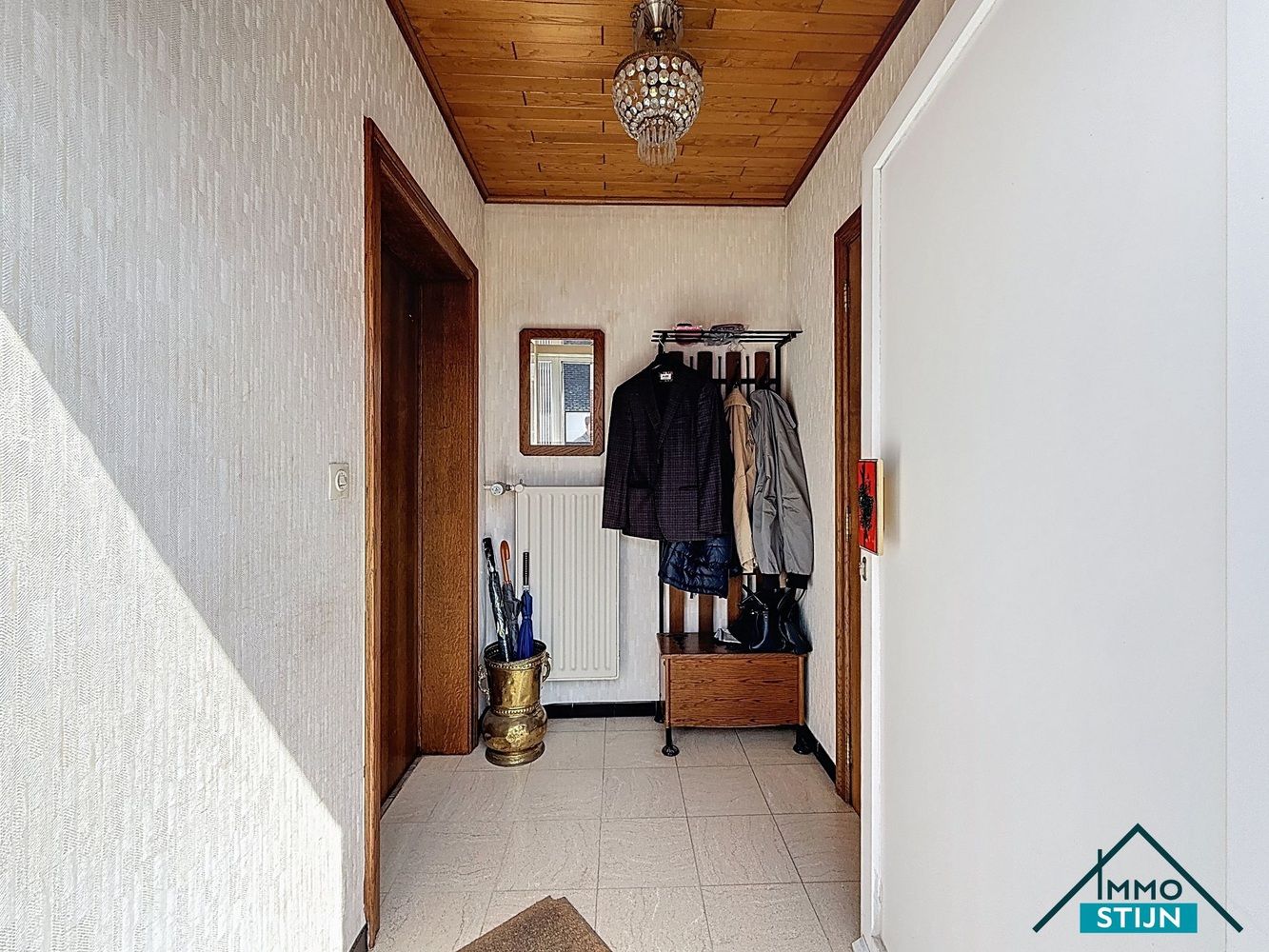 Woning met mooi aangelegde tuin foto 2