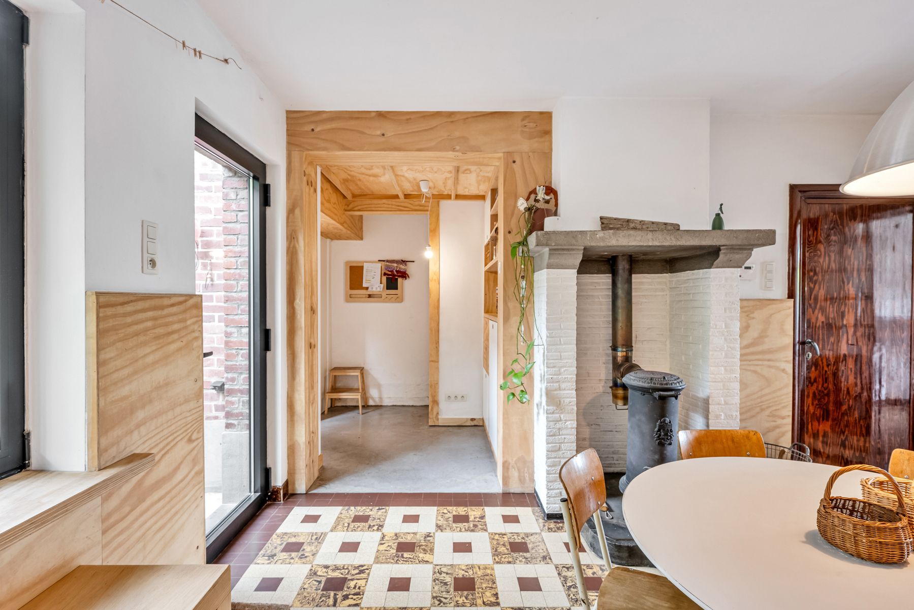 Architecturaal verbouwde hoeve met binnenkoer foto 16