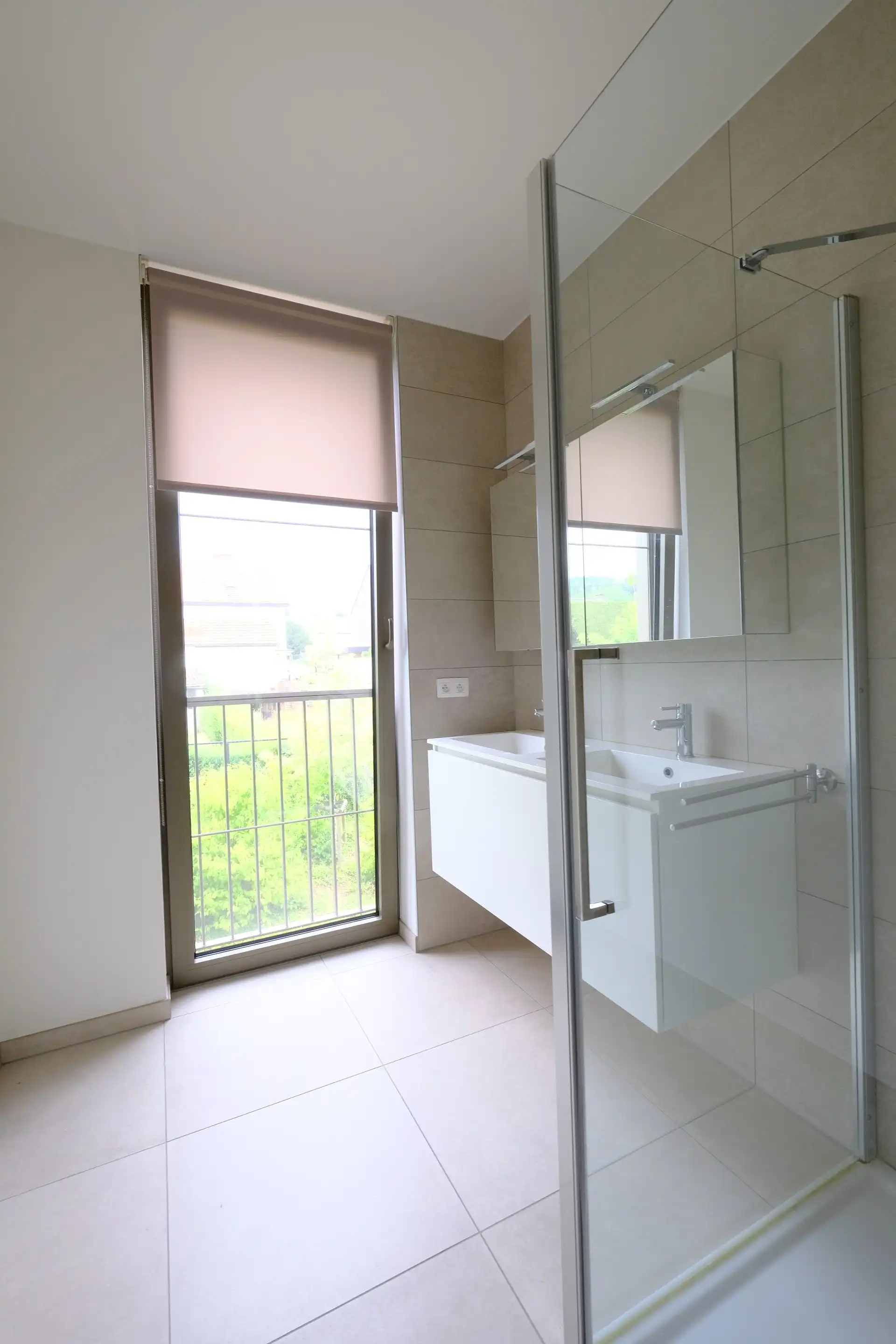 PRACHTIG 2SLPK APP VAN 94M² MET RUIM OVERDEKT TERRAS foto 11