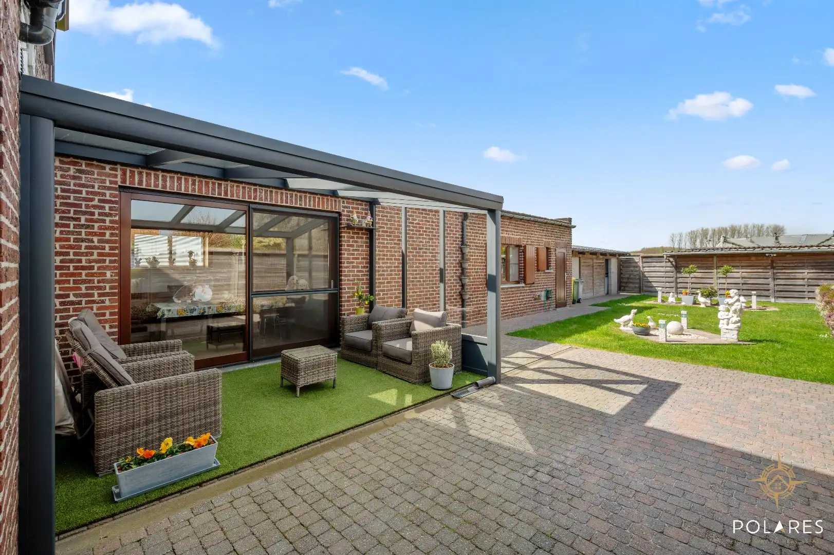 Vrijstaande woning 3 slaapkamers en veel bergruimte foto 3