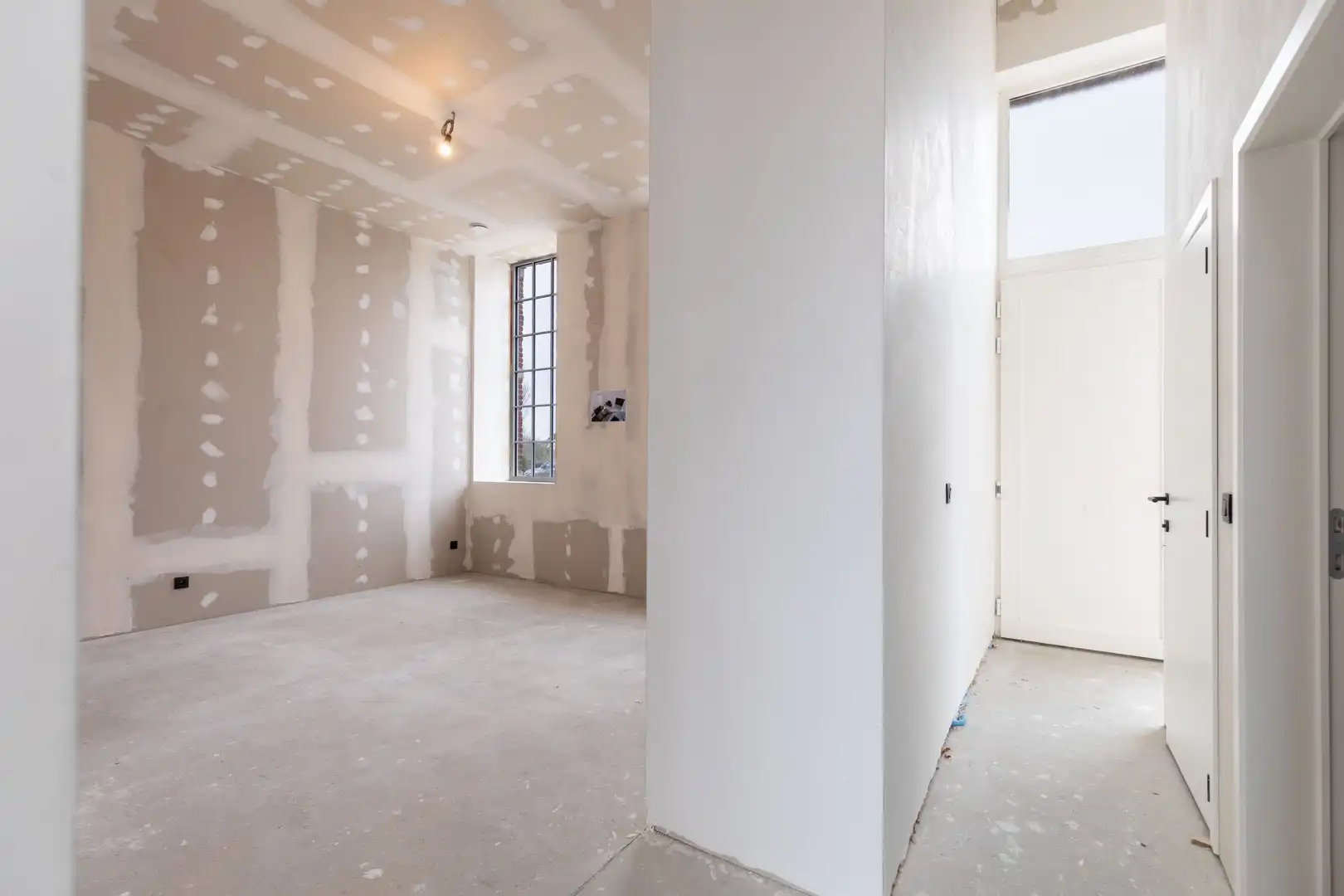 Ruime loftwoning met drie slaapkamers (verkoop onder registratierechten, 2% mogelijk) foto 6