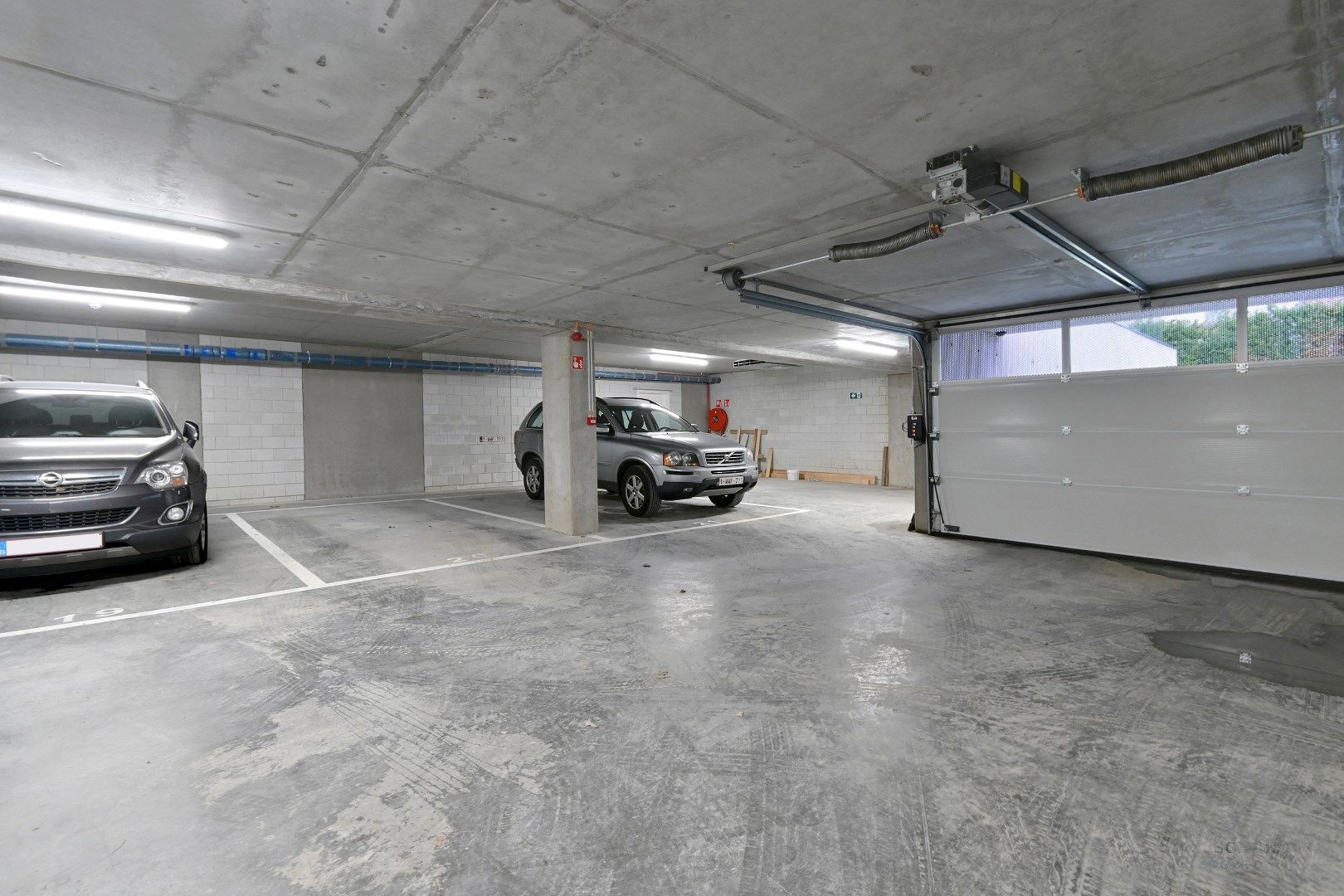 Ondergrondse parkeerplaats foto 5