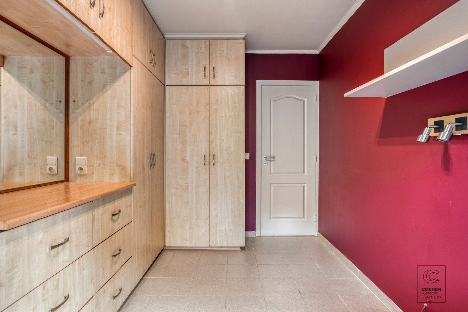 Instapklaar appartement van 124 m², 3 slpk's en terras op een toplocatie te Kontich! foto 13