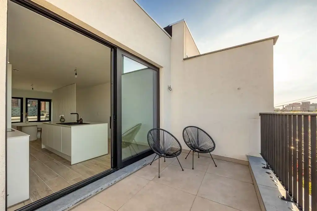 Unieke, energiezuinige woning met dakterras foto 3