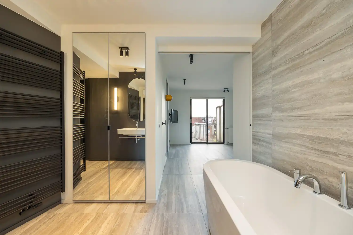 Luxueus en energiezuinig hoekappartement (260m²) op de 6de verdieping met prachtig uitzicht op het Stadspark foto 16