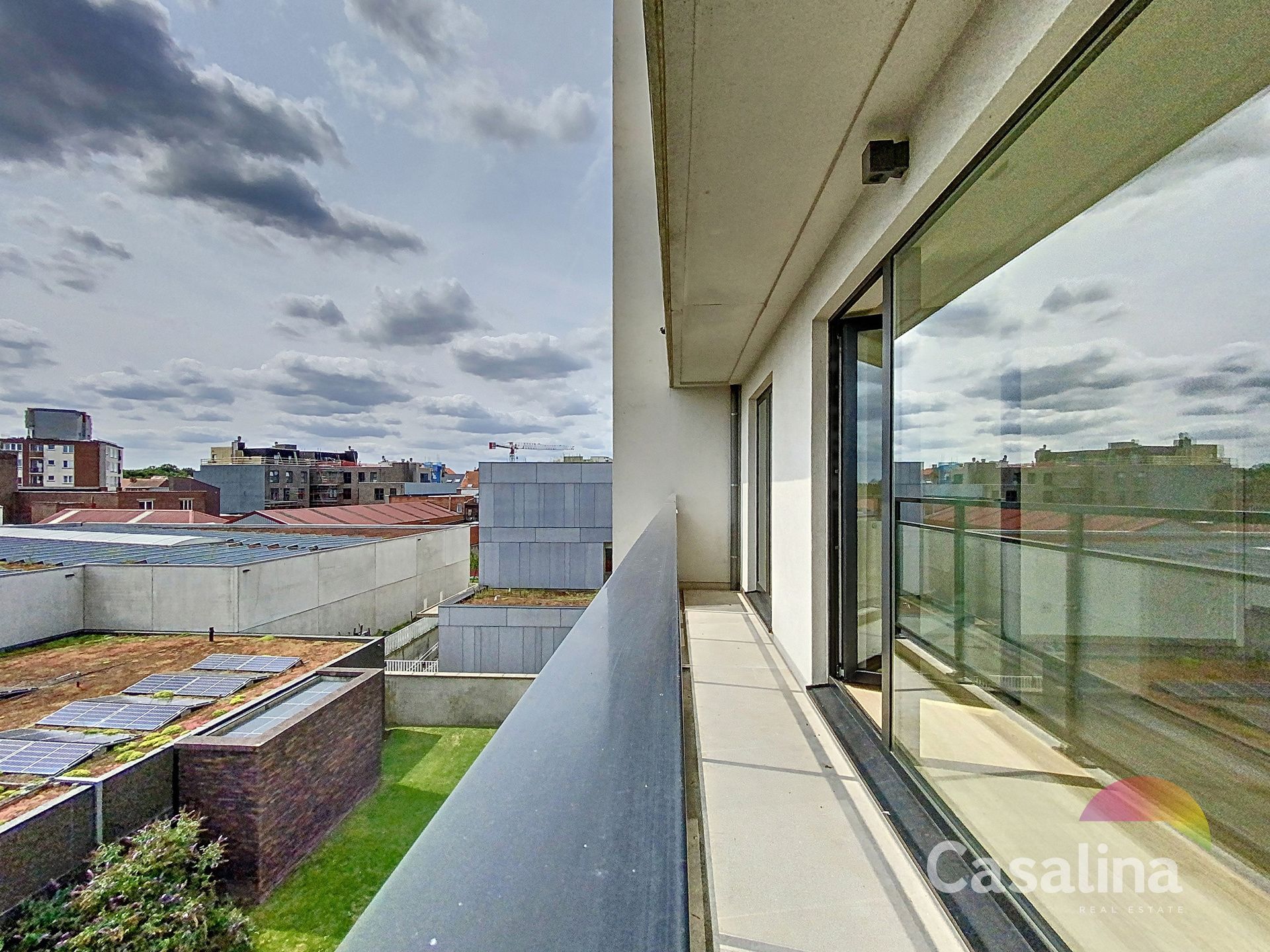 Mooi appartement van 64 m² met terras, kelder en garage foto {{pictureIndex}}