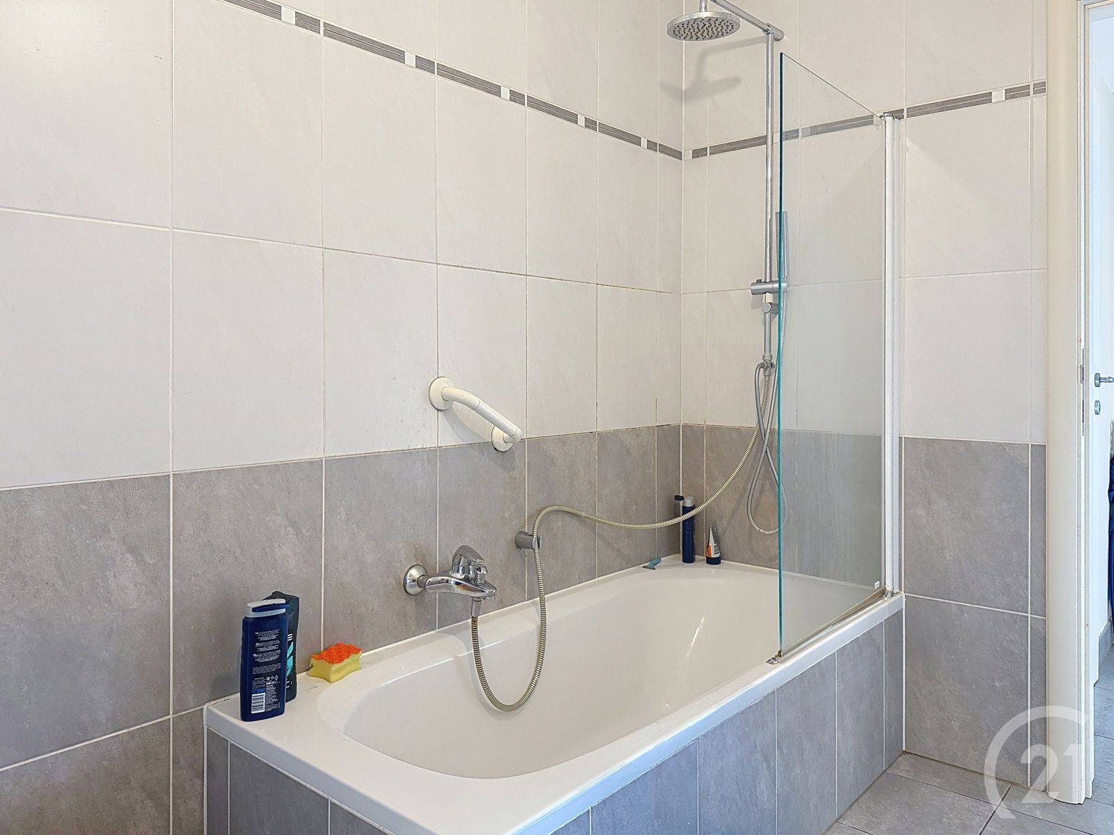 Appartement in het centrum van Heist-op-den-Berg! foto 12