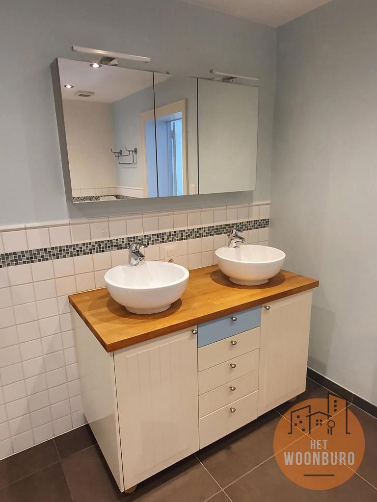 Prachtig gelijkvloersappartement met 3 slpks, garage en tuin foto 4