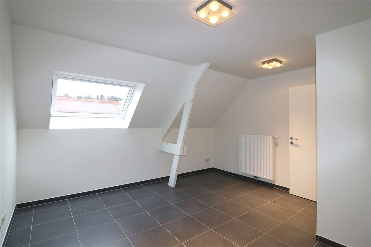 Duplex, 2 slpk. groot terras,n staanplaats, nabij station  foto 34