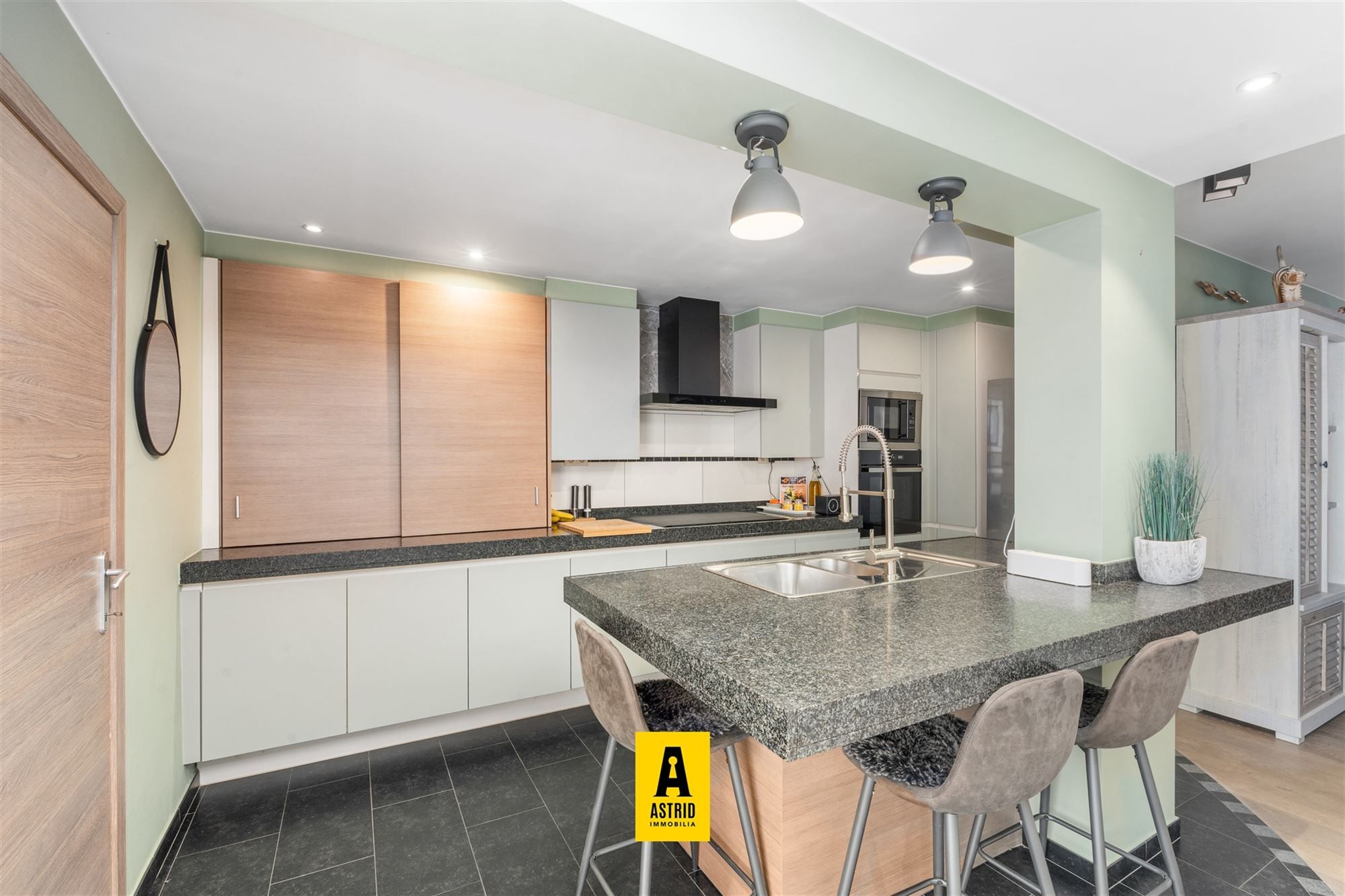 Smaakvol gerenoveerde woning! foto 6