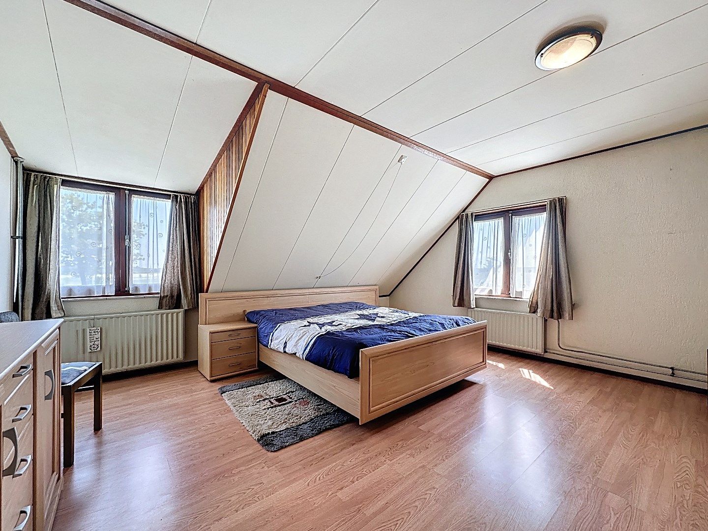 Landelijk wonen met grote schuren foto 20