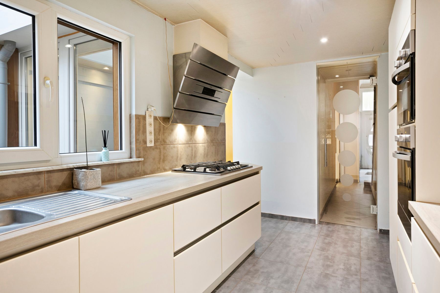 Woning met 6 slaapkamers. foto 7