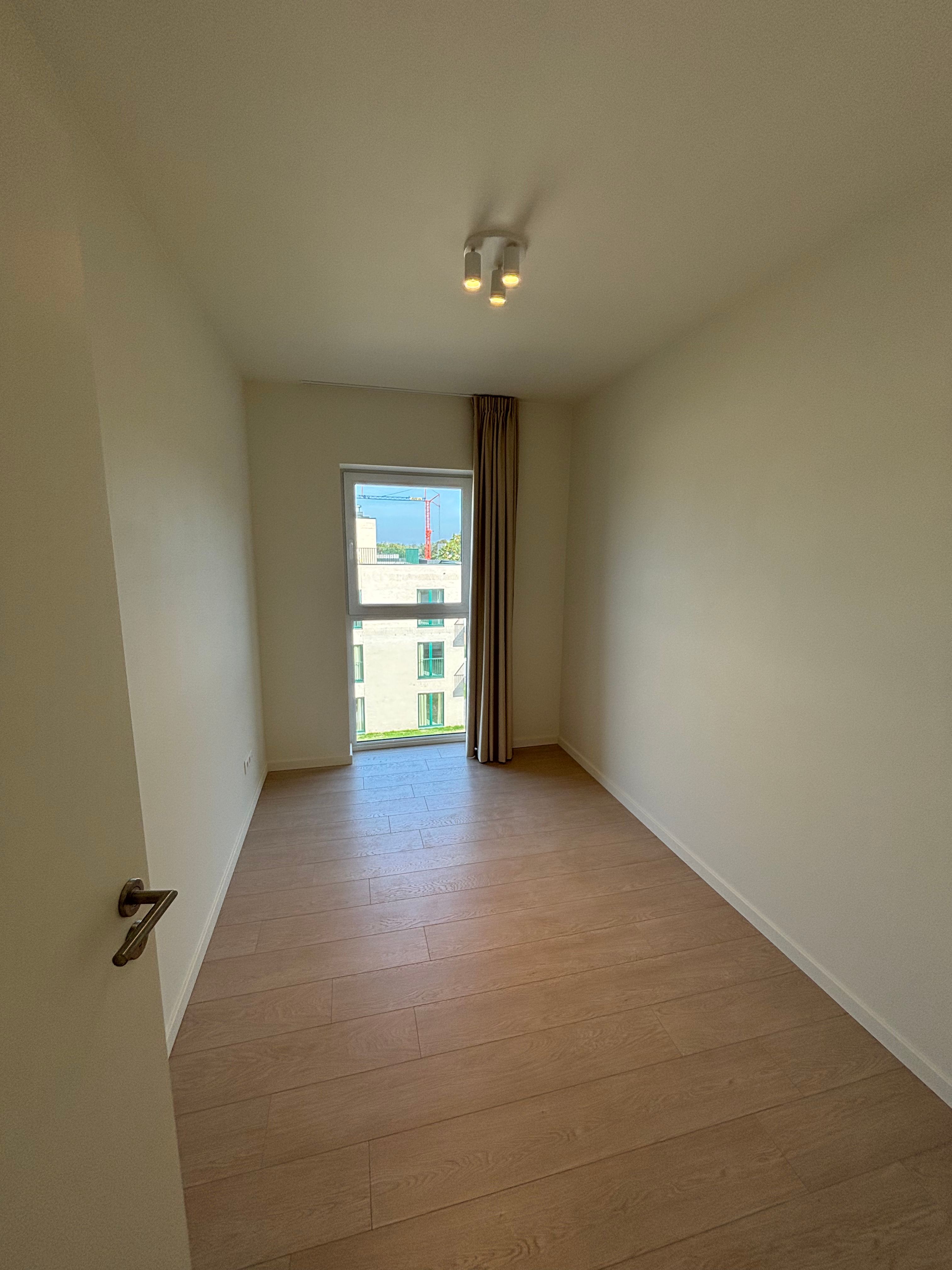 Penthouse/nieuwbouwappartement te huur: 3 slaapkamers of 2 + bureau/dressing foto 4