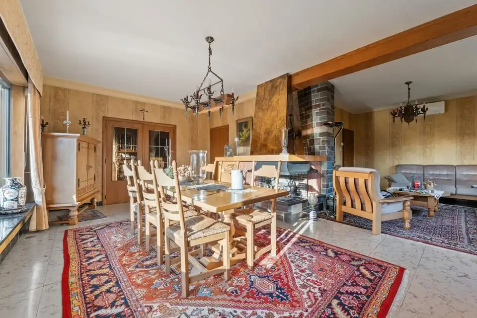 CHARMANTE, GELIJKVLOERSE GEZINSWONING OP EEN KNAP PERCEEL VAN MAAR LIEFST 11A78CA IN ZEPPEREN foto 9