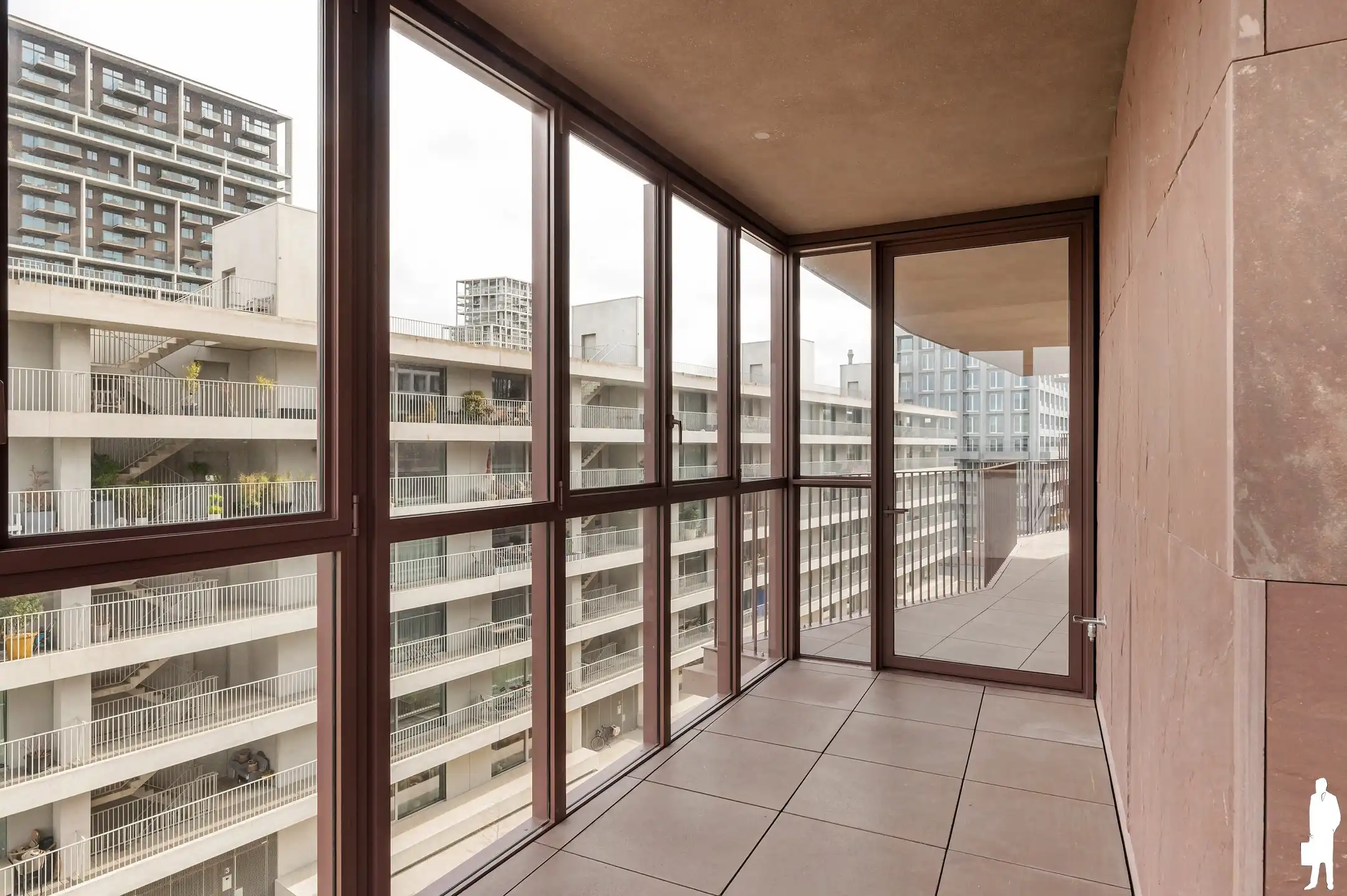 Prachtig nieuwbouwappartement onder registratierechten foto 14