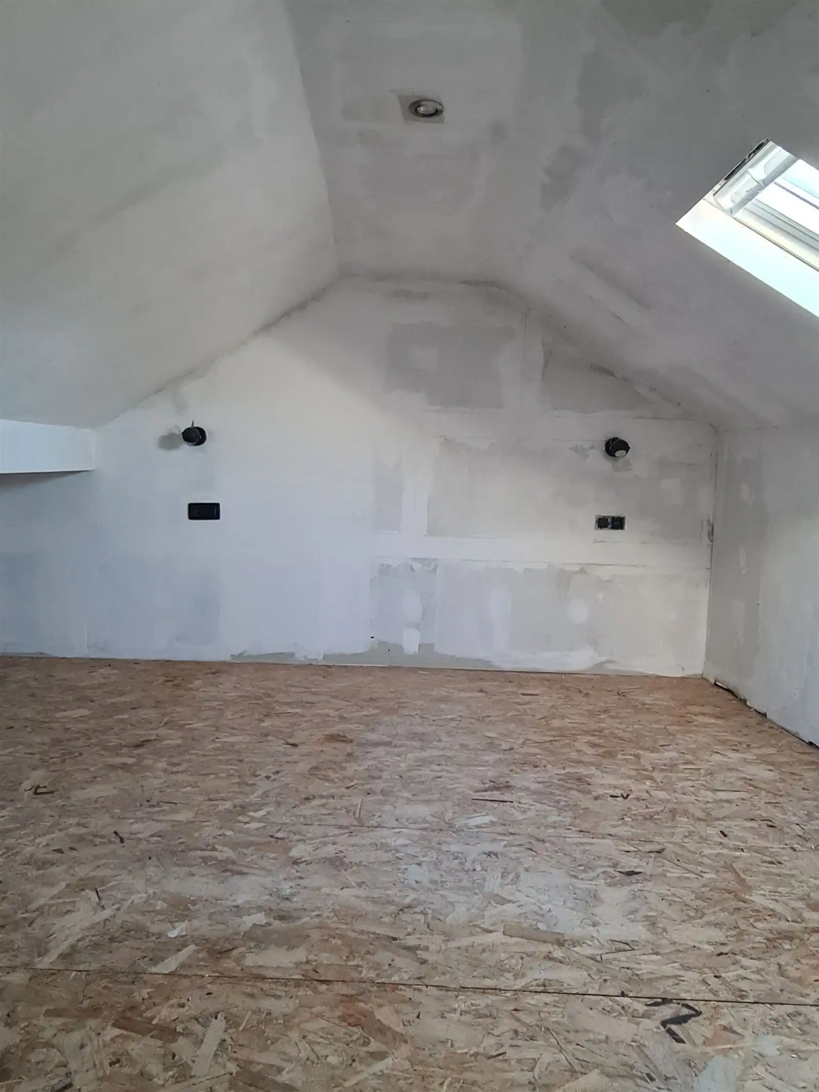 Op te knappen woning nabij centrum van Tongeren foto 21