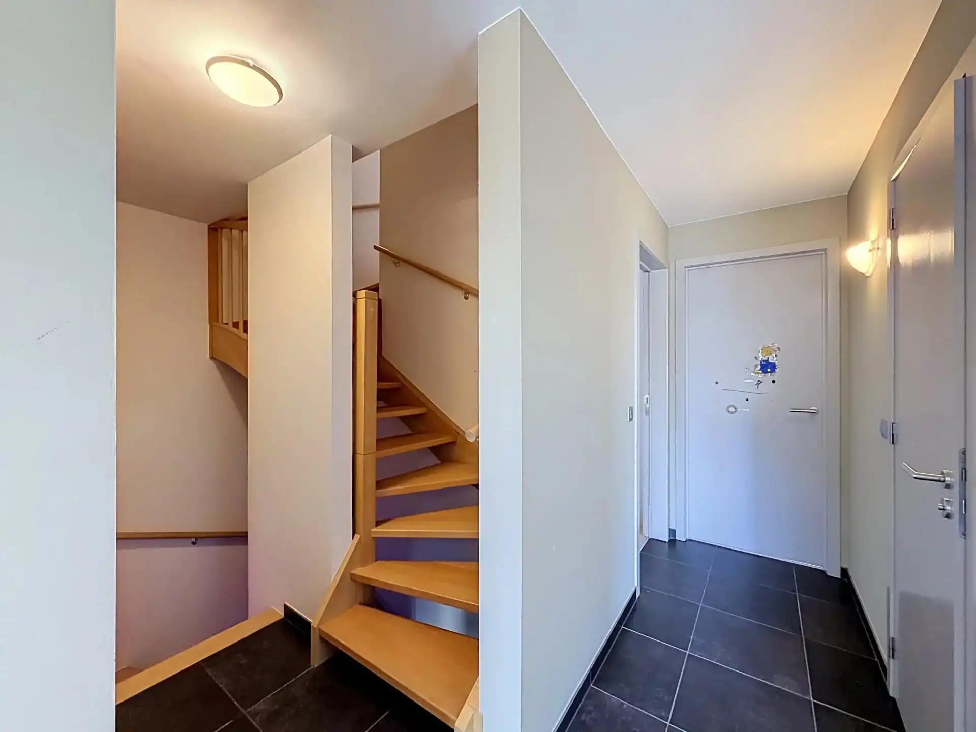 Luxe triplex met dubbele garage, 5 slaapkamers en 2 badkamers  in hartje Mol centrum foto 39